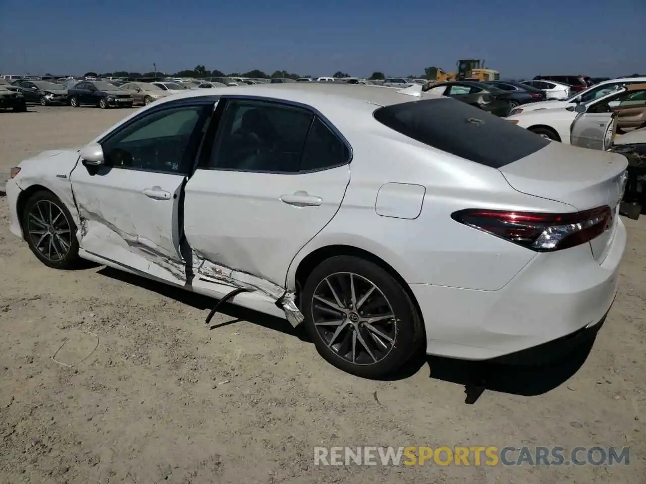 2 Photograph of a damaged car 4T1F31AK1MU558828 TOYOTA CAMRY 2021