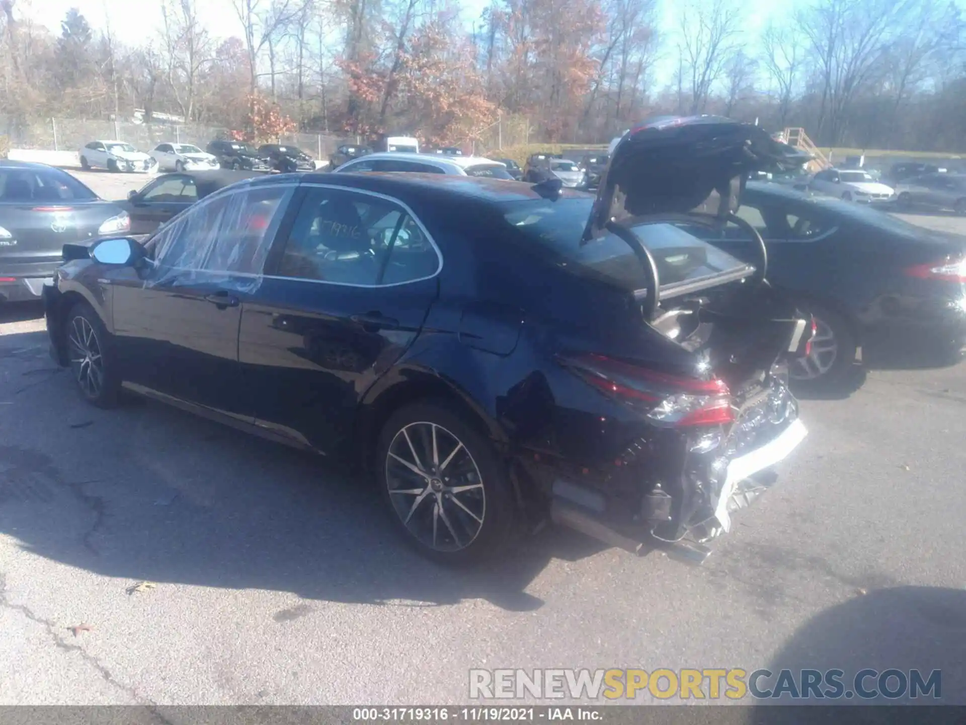 3 Photograph of a damaged car 4T1F31AK1MU562832 TOYOTA CAMRY 2021