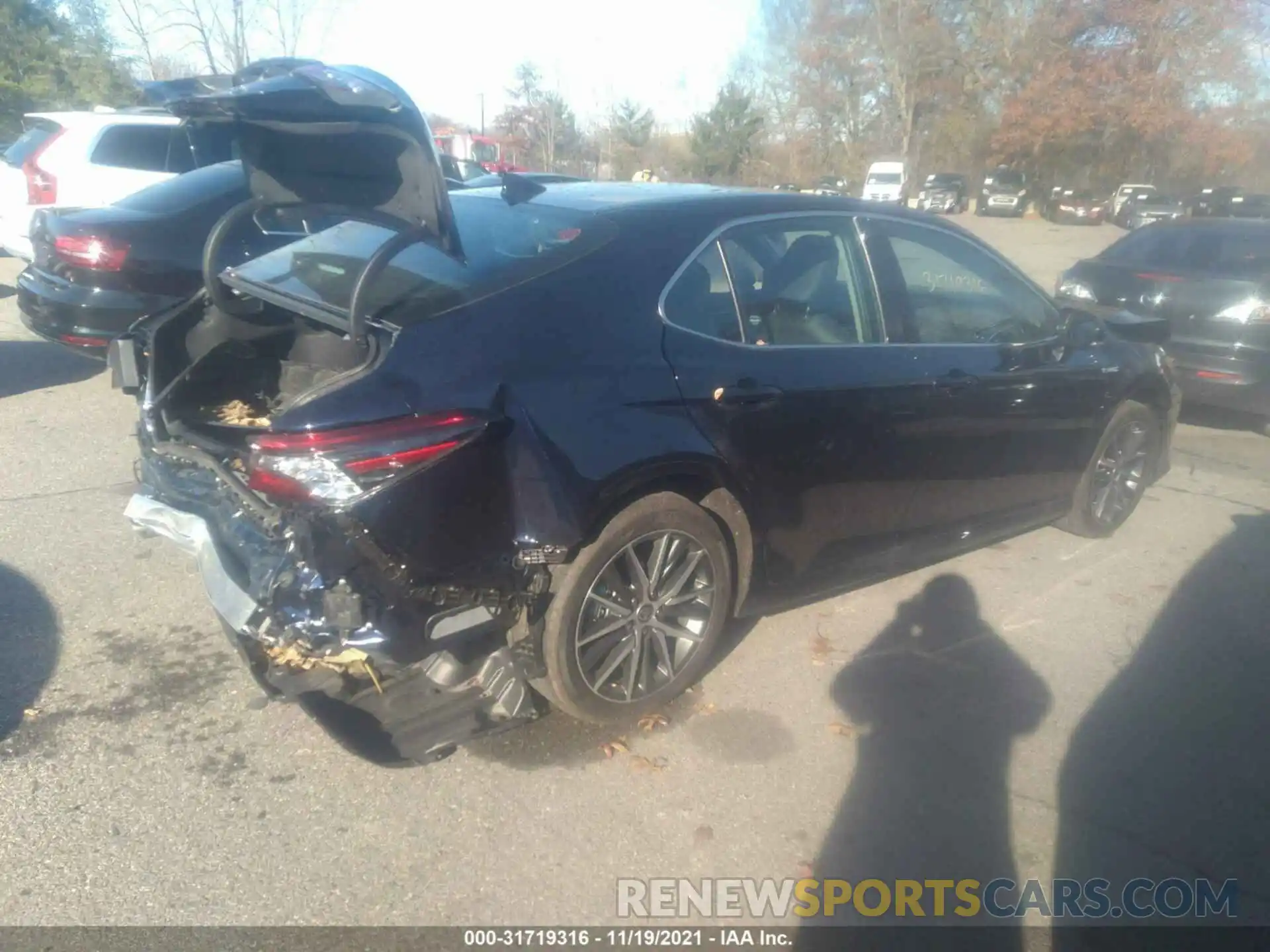 4 Photograph of a damaged car 4T1F31AK1MU562832 TOYOTA CAMRY 2021