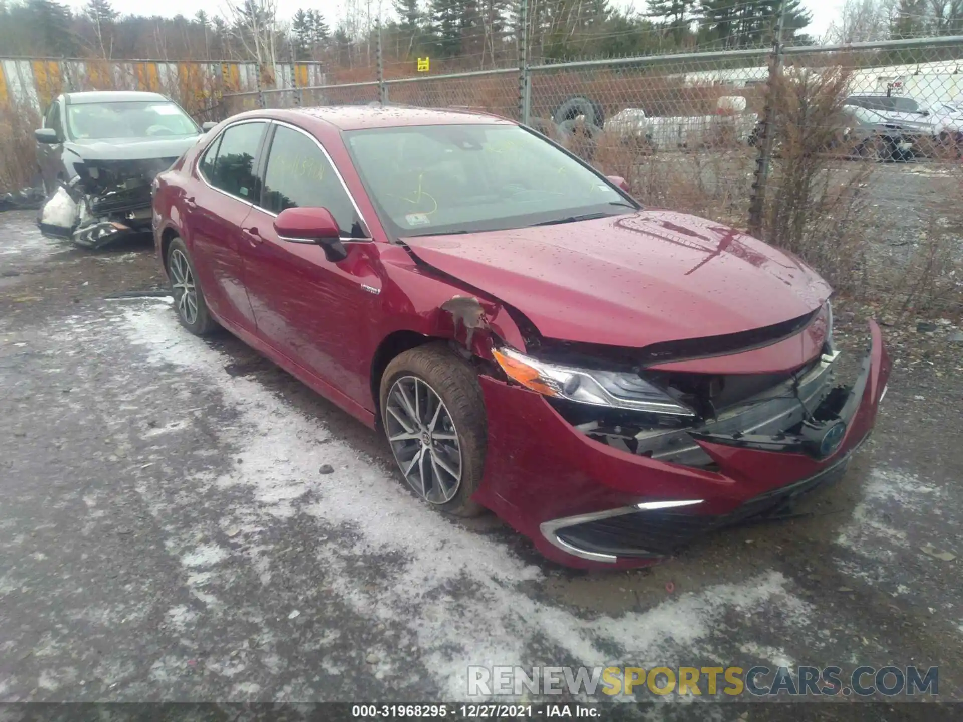 1 Photograph of a damaged car 4T1F31AK1MU567027 TOYOTA CAMRY 2021