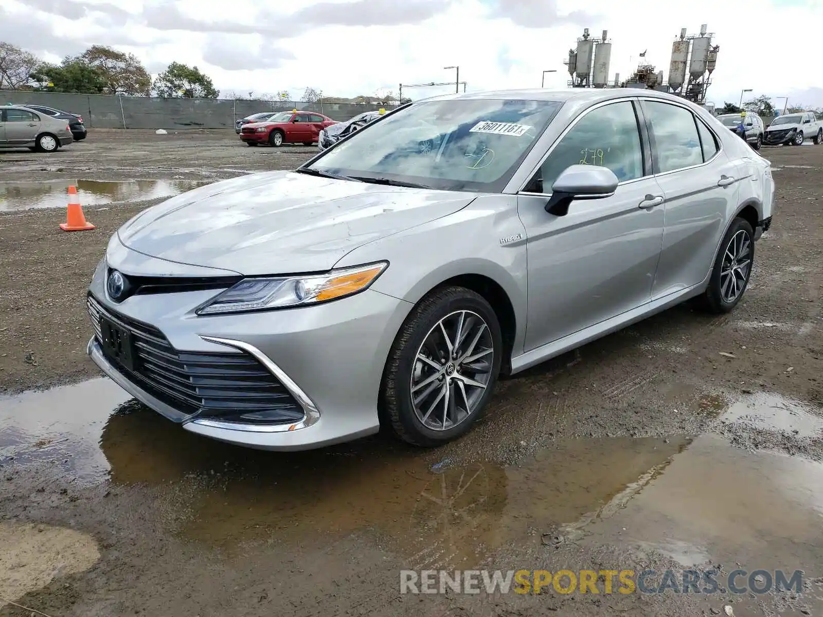 2 Photograph of a damaged car 4T1F31AK2MU550818 TOYOTA CAMRY 2021