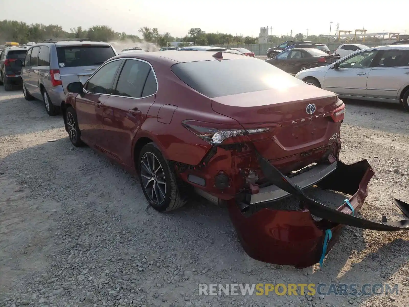 3 Photograph of a damaged car 4T1F31AK3MU554862 TOYOTA CAMRY 2021