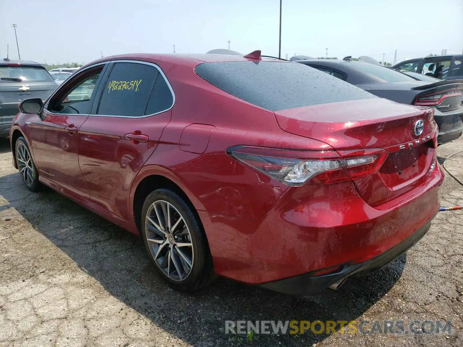 3 Photograph of a damaged car 4T1F31AK4MU021273 TOYOTA CAMRY 2021