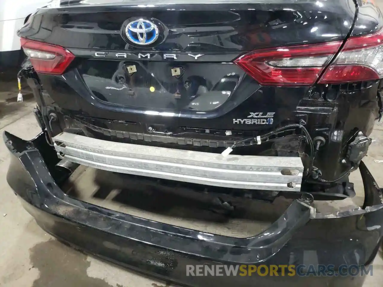 9 Photograph of a damaged car 4T1F31AK4MU023489 TOYOTA CAMRY 2021