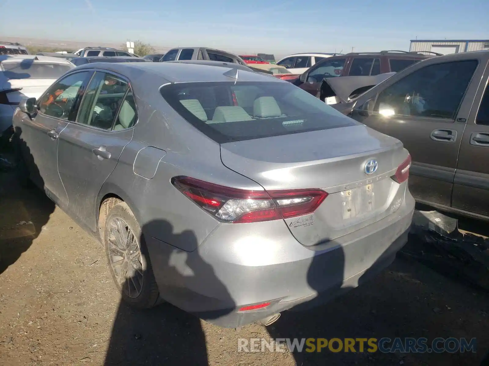 3 Photograph of a damaged car 4T1F31AK6MU021307 TOYOTA CAMRY 2021