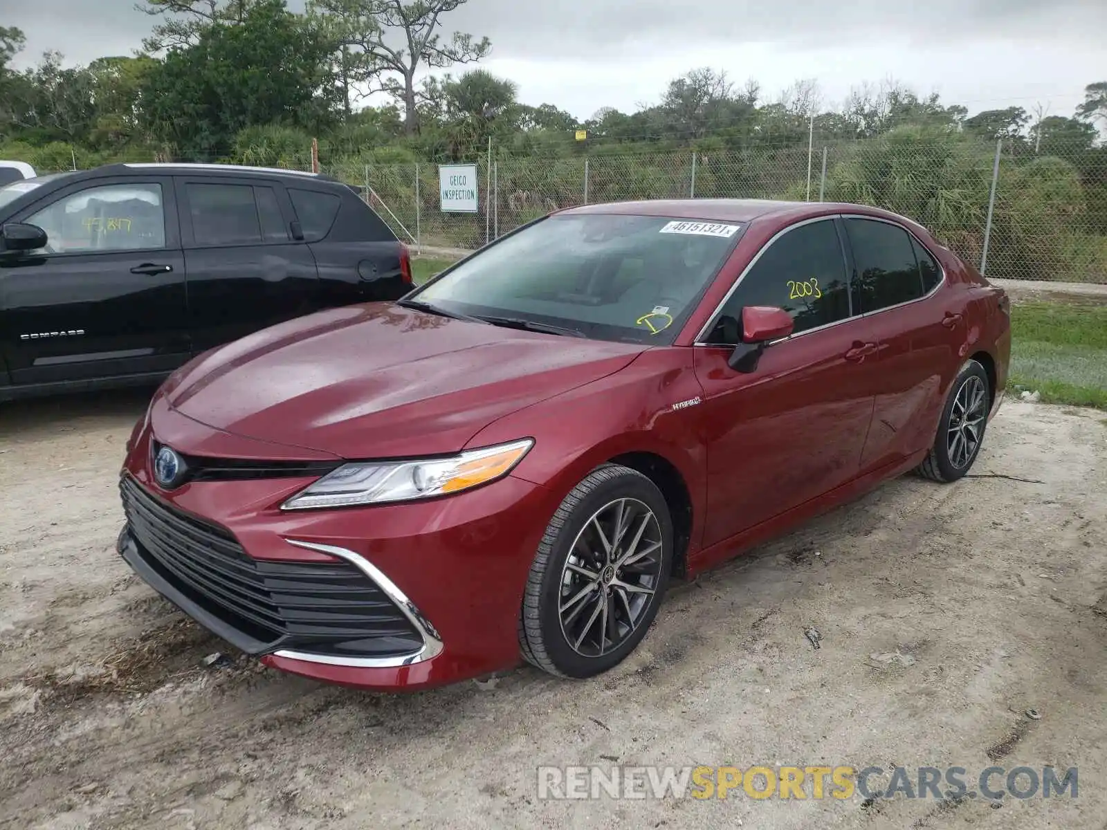 2 Photograph of a damaged car 4T1F31AK6MU556430 TOYOTA CAMRY 2021