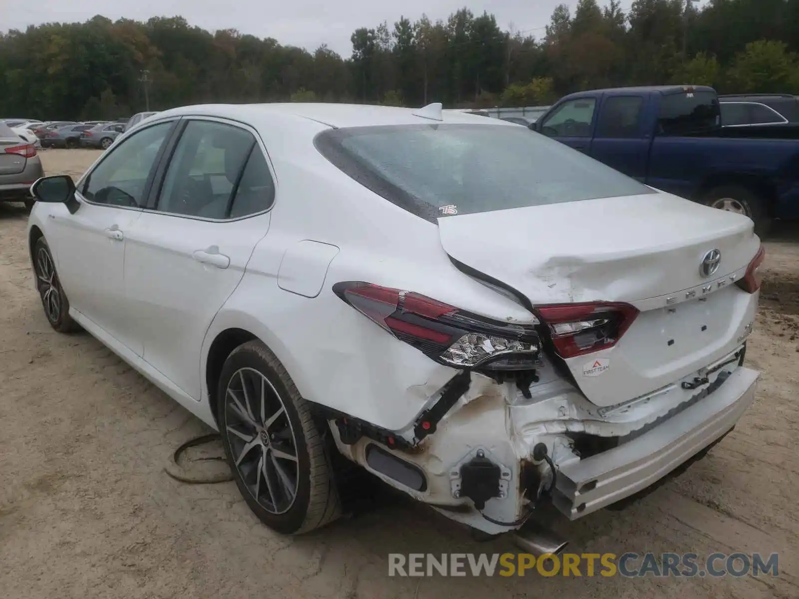 3 Photograph of a damaged car 4T1F31AK6MU559778 TOYOTA CAMRY 2021