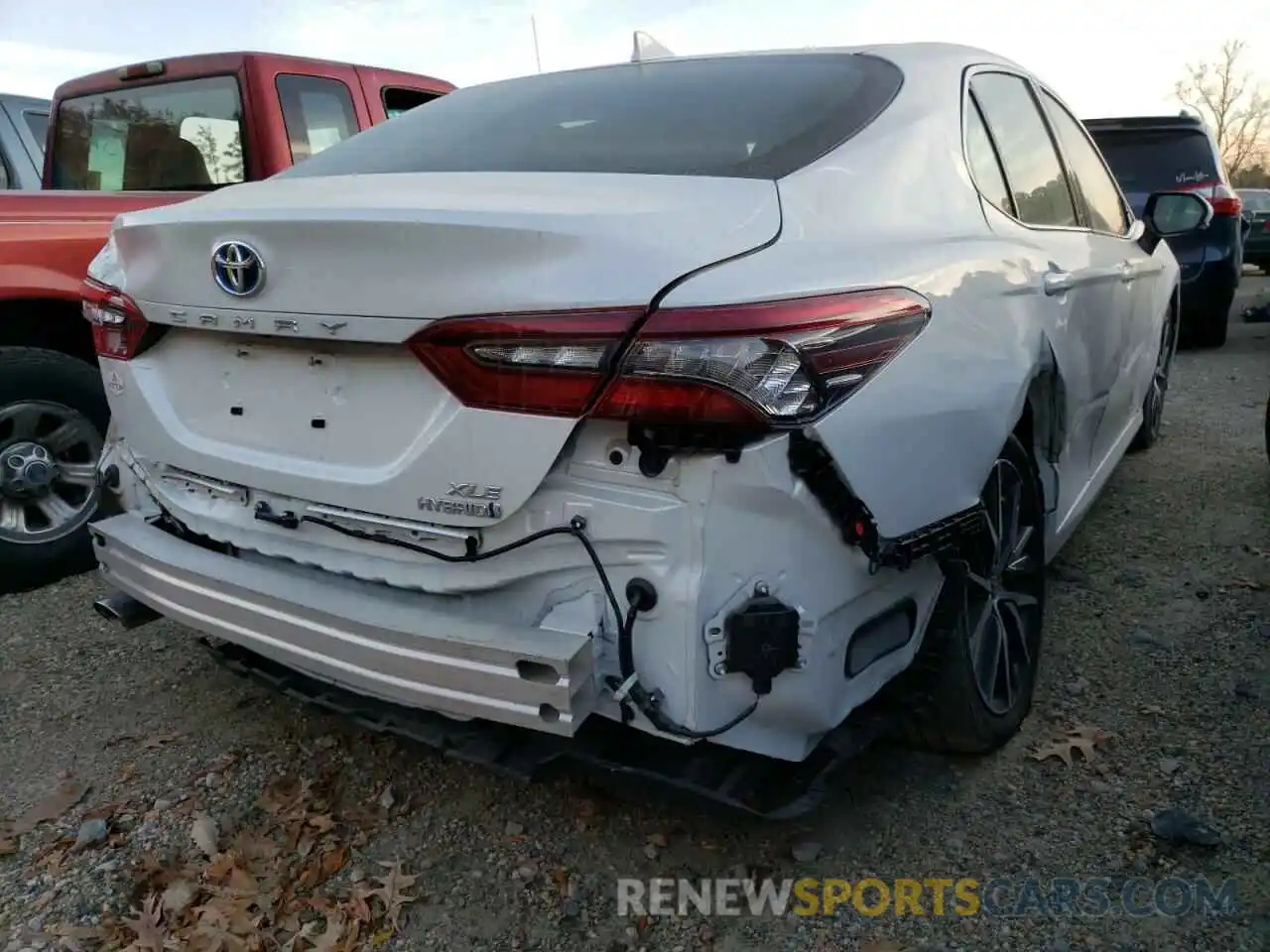 9 Photograph of a damaged car 4T1F31AK6MU559778 TOYOTA CAMRY 2021