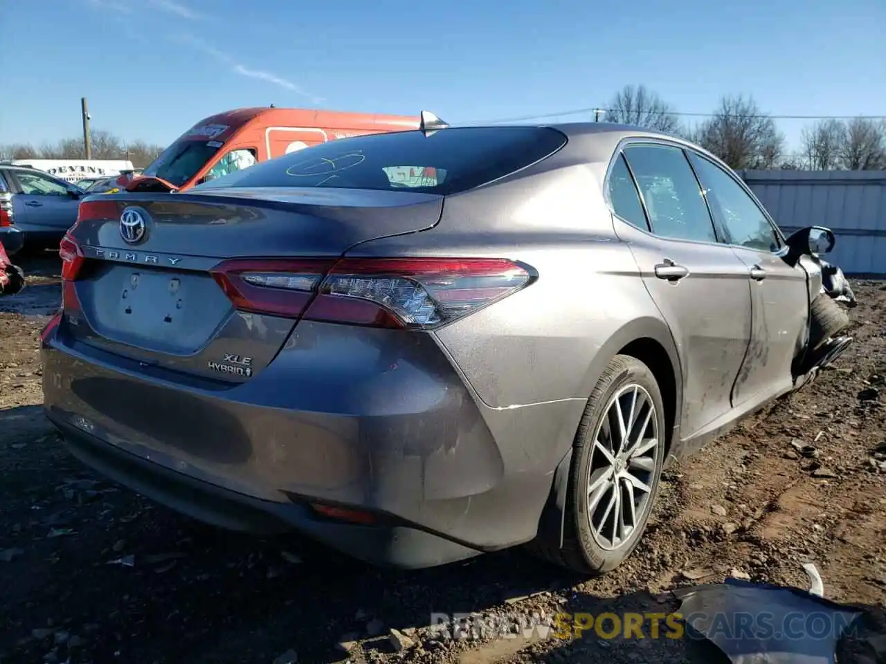 4 Photograph of a damaged car 4T1F31AK6MU560901 TOYOTA CAMRY 2021