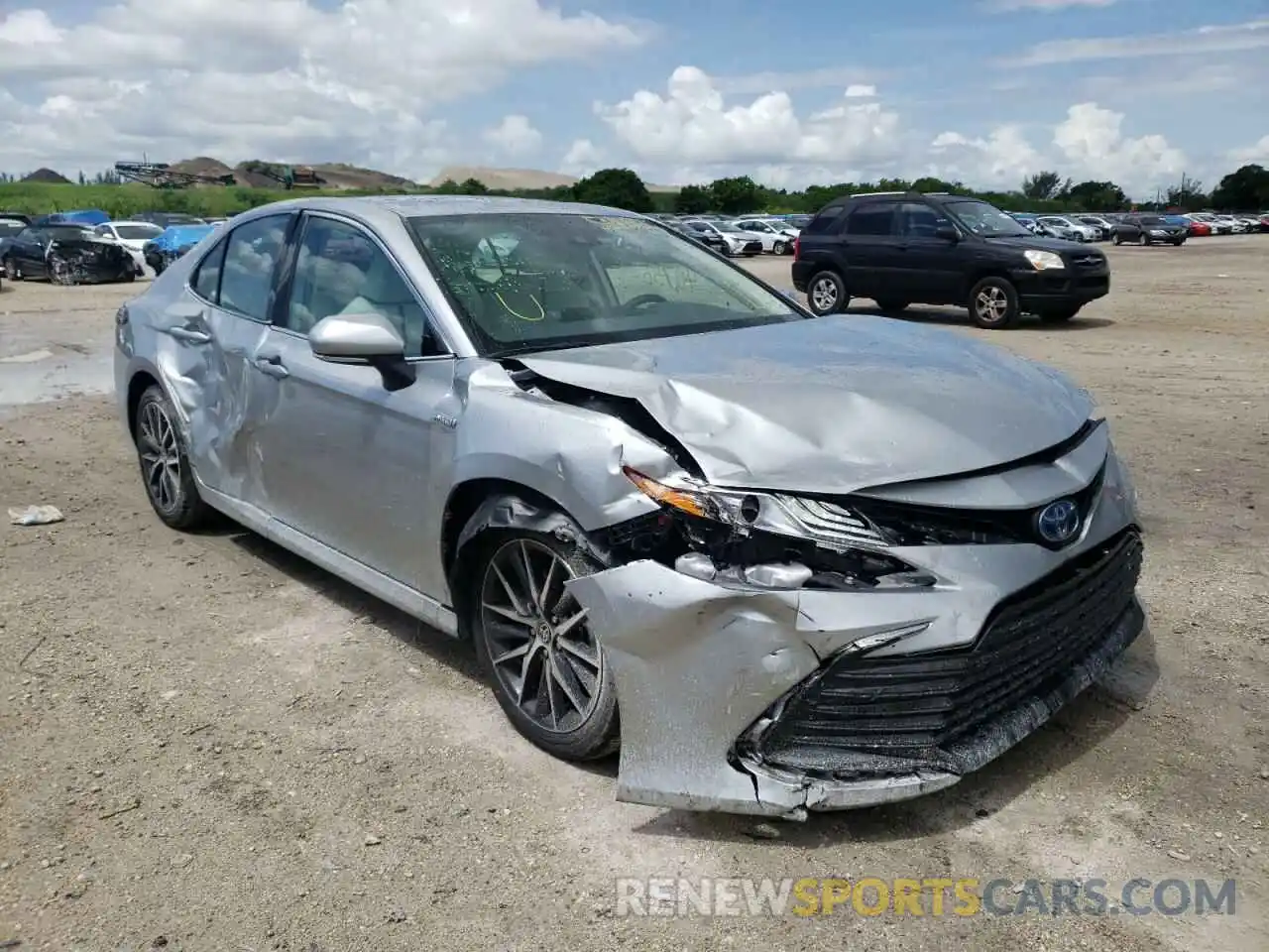 1 Photograph of a damaged car 4T1F31AK7MU555383 TOYOTA CAMRY 2021