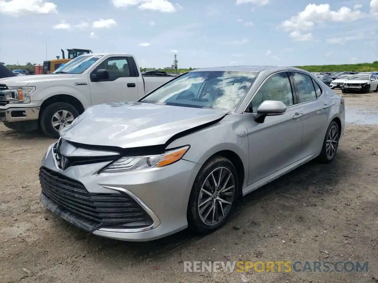 2 Photograph of a damaged car 4T1F31AK7MU555383 TOYOTA CAMRY 2021