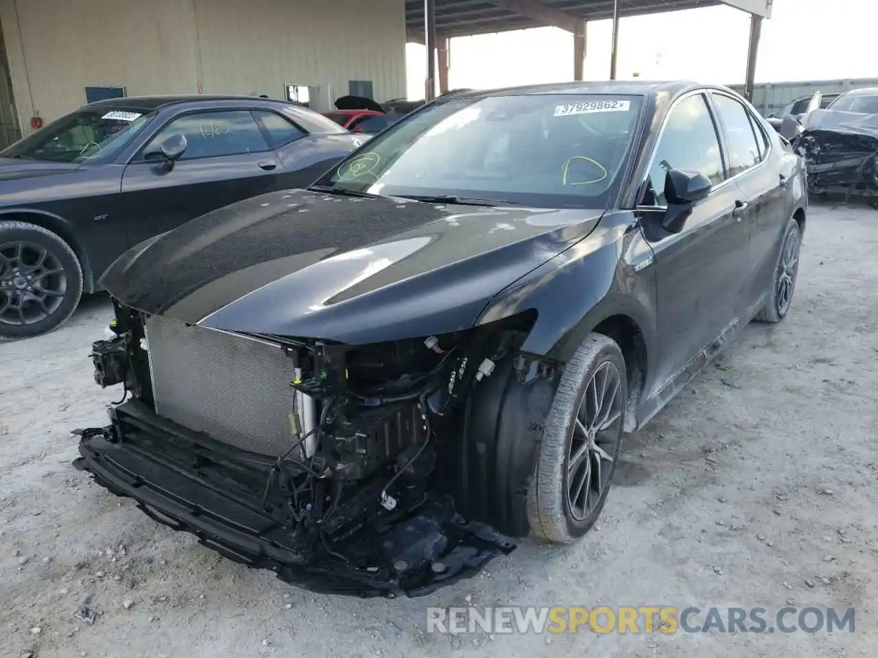 2 Photograph of a damaged car 4T1F31AK7MU561538 TOYOTA CAMRY 2021