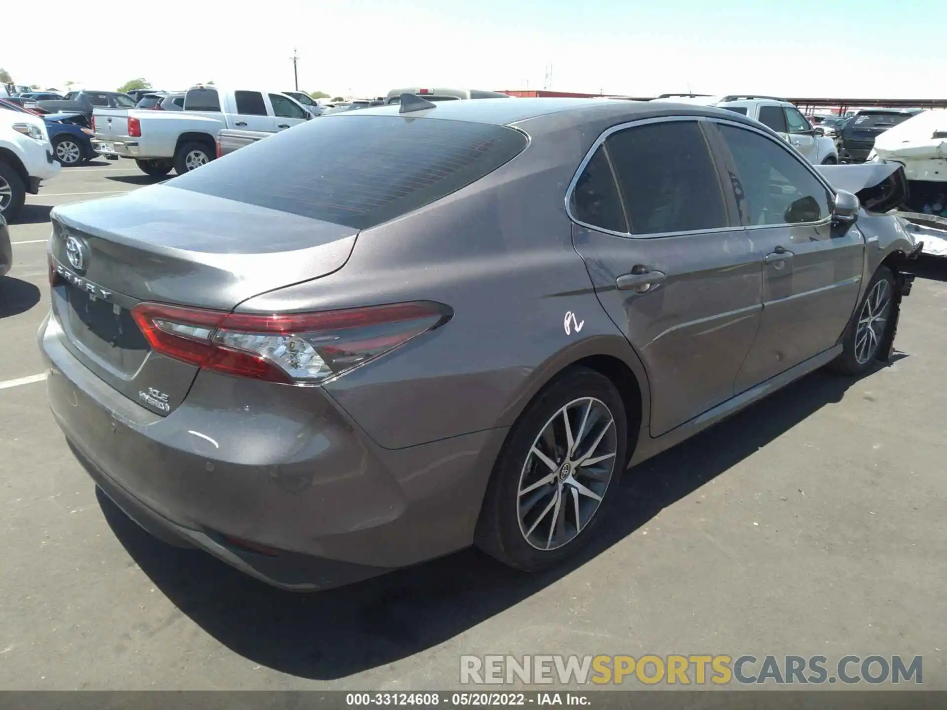 4 Photograph of a damaged car 4T1F31AK7MU563306 TOYOTA CAMRY 2021