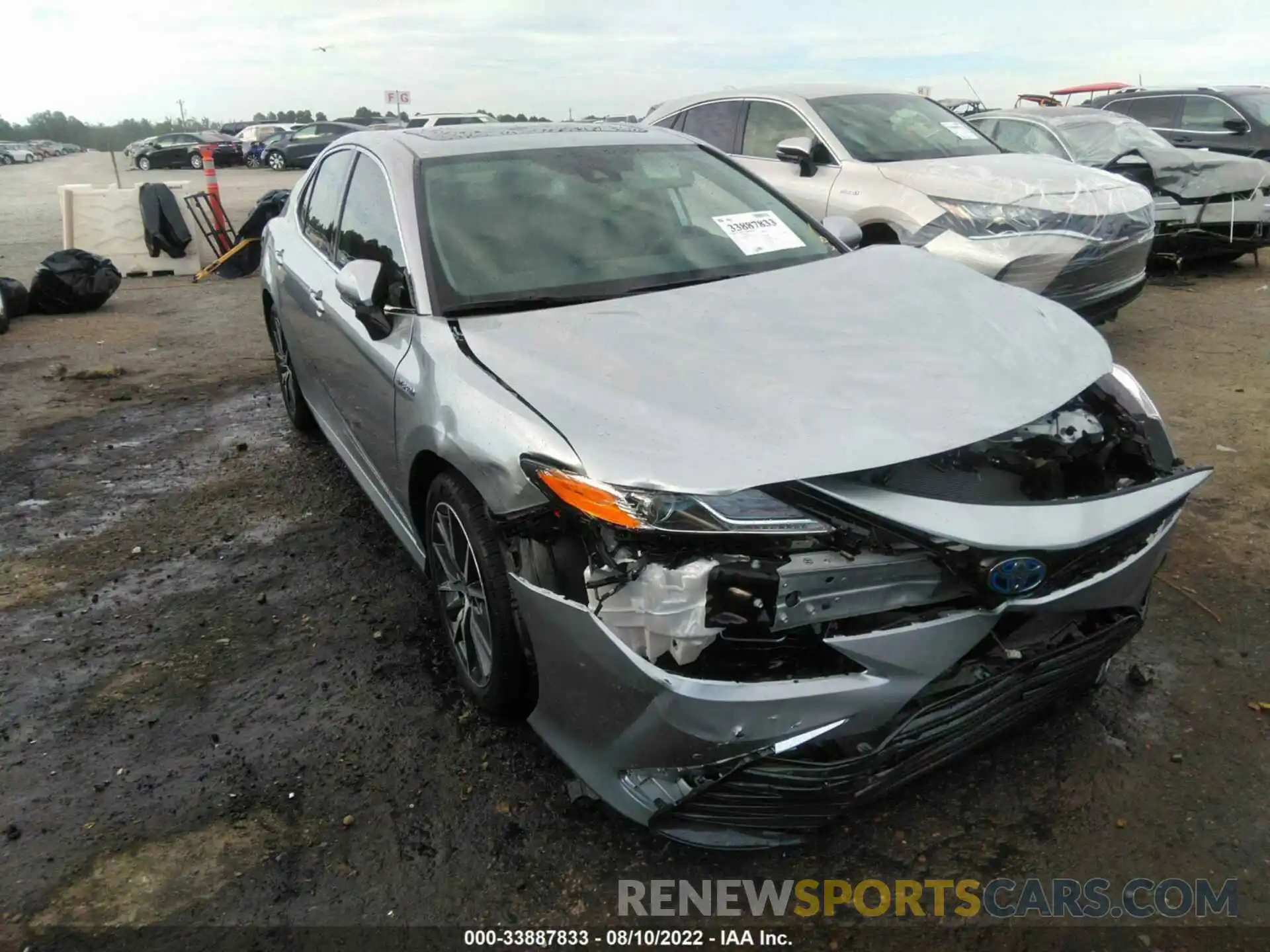 6 Photograph of a damaged car 4T1F31AK8MU569454 TOYOTA CAMRY 2021