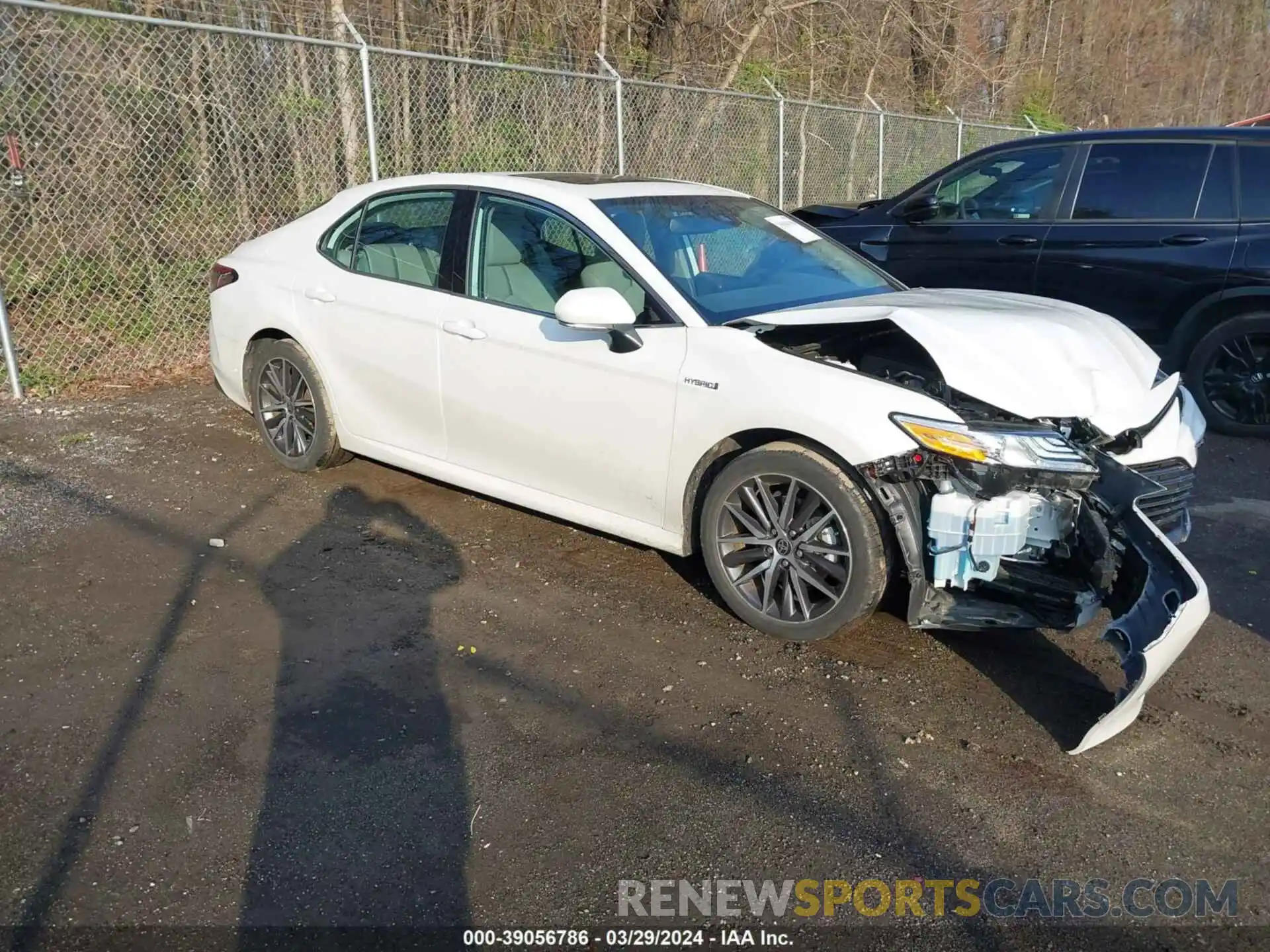 1 Photograph of a damaged car 4T1F31AK9MU560150 TOYOTA CAMRY 2021