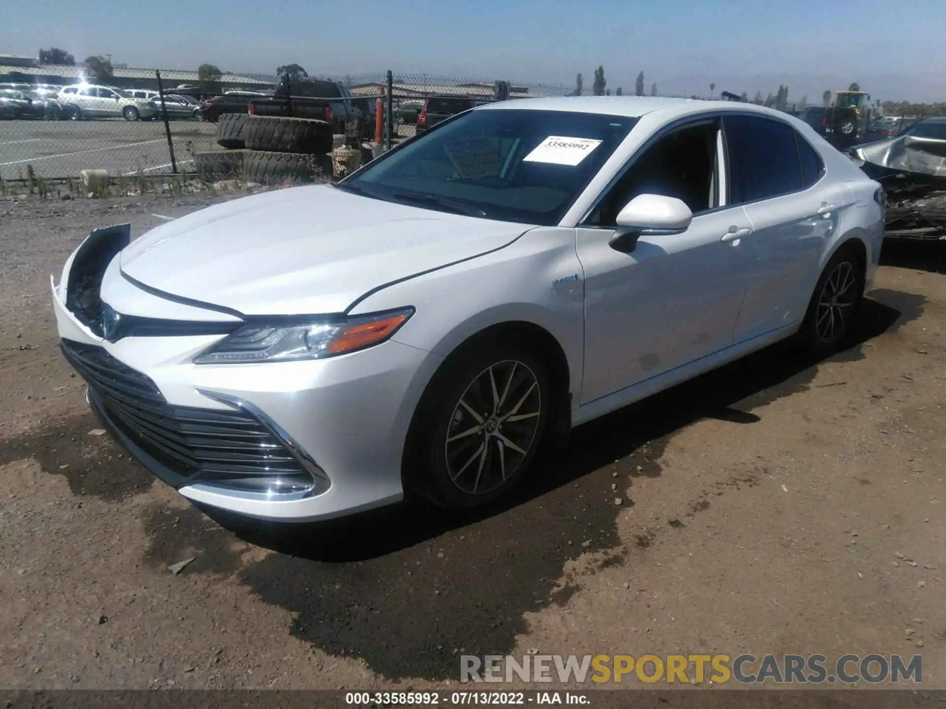 2 Photograph of a damaged car 4T1F31AKXMU568208 TOYOTA CAMRY 2021