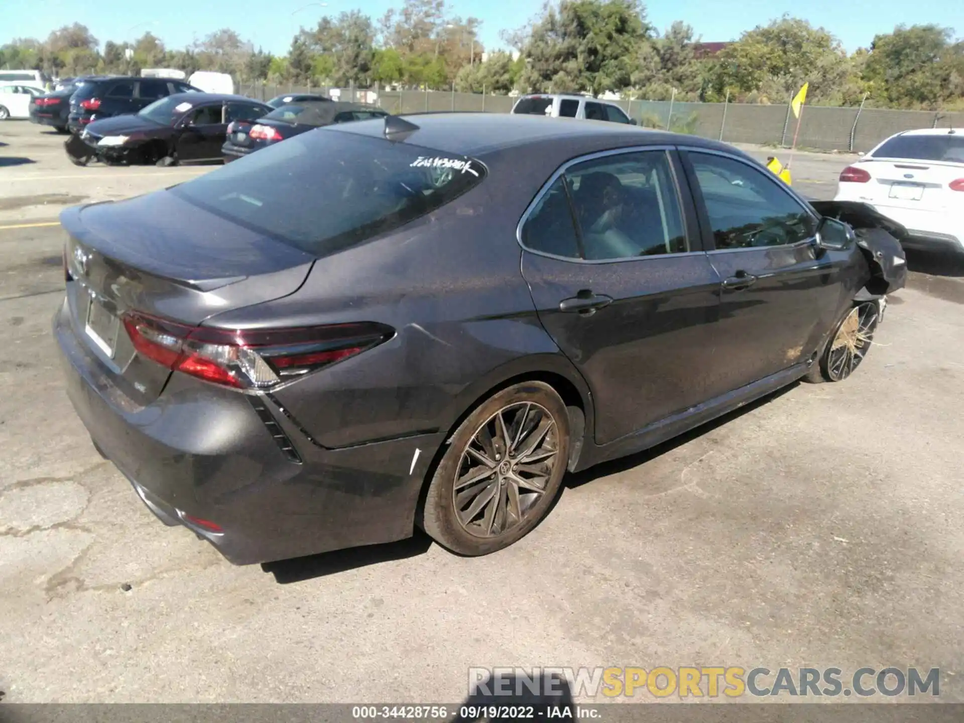 4 Photograph of a damaged car 4T1G11AK0MU412348 TOYOTA CAMRY 2021