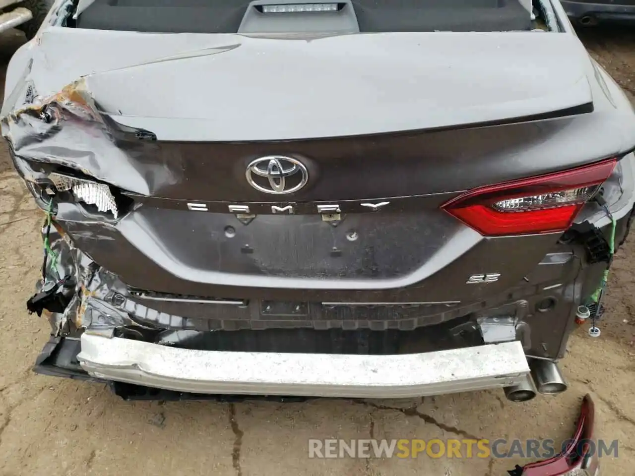 9 Photograph of a damaged car 4T1G11AK0MU413113 TOYOTA CAMRY 2021