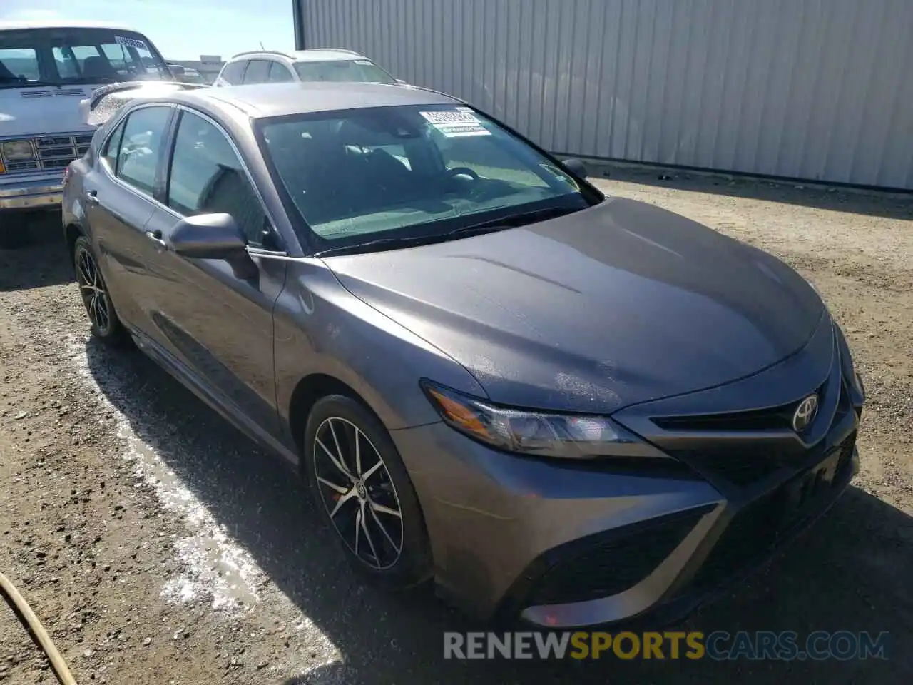 1 Photograph of a damaged car 4T1G11AK0MU413970 TOYOTA CAMRY 2021