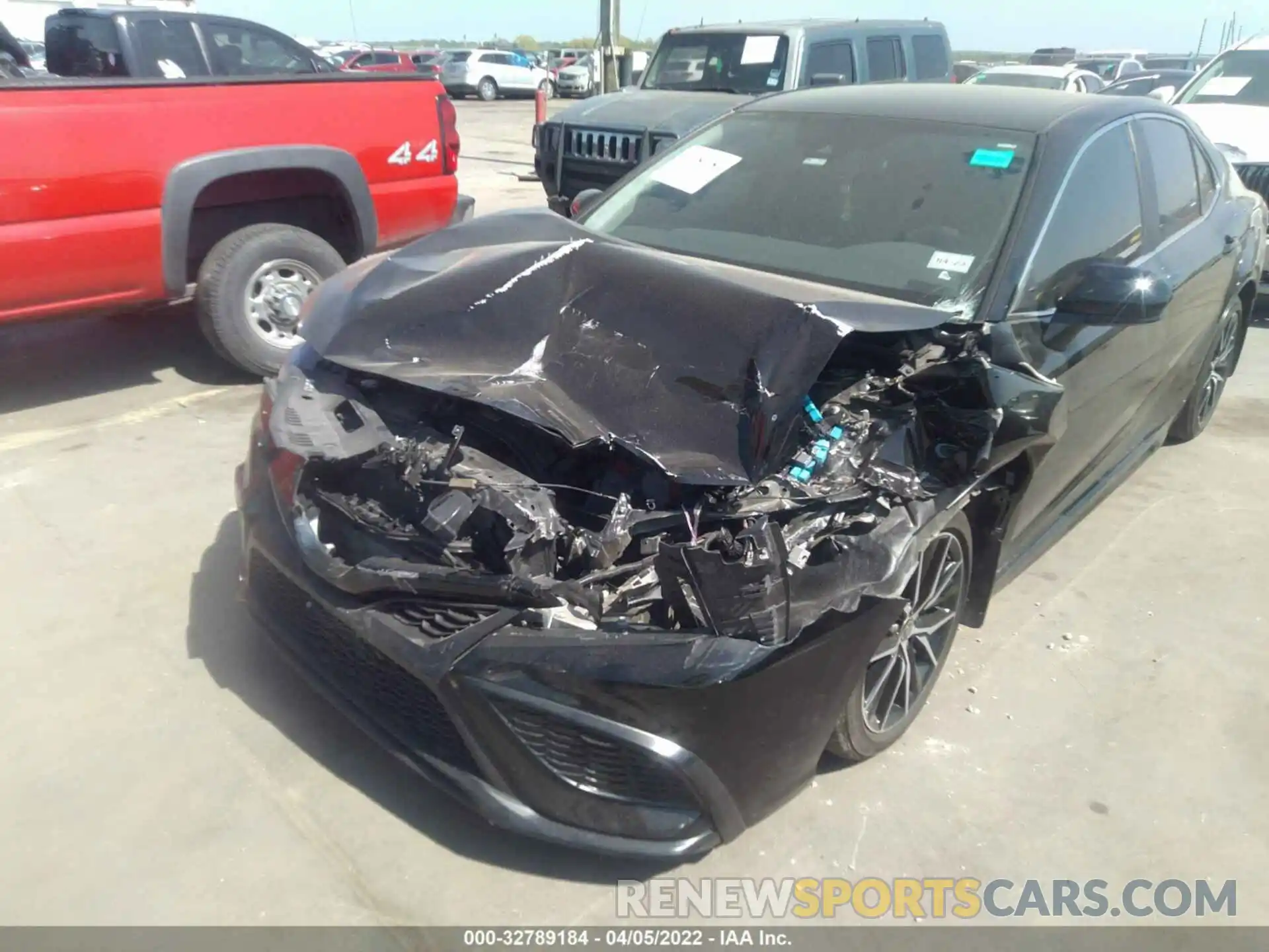 6 Photograph of a damaged car 4T1G11AK0MU421289 TOYOTA CAMRY 2021