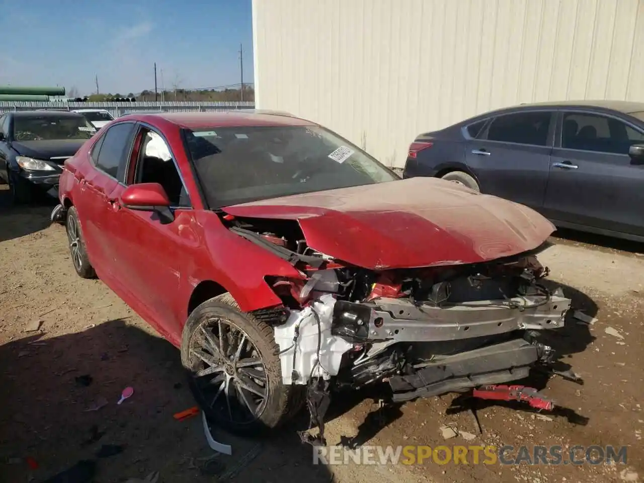 1 Photograph of a damaged car 4T1G11AK0MU429411 TOYOTA CAMRY 2021