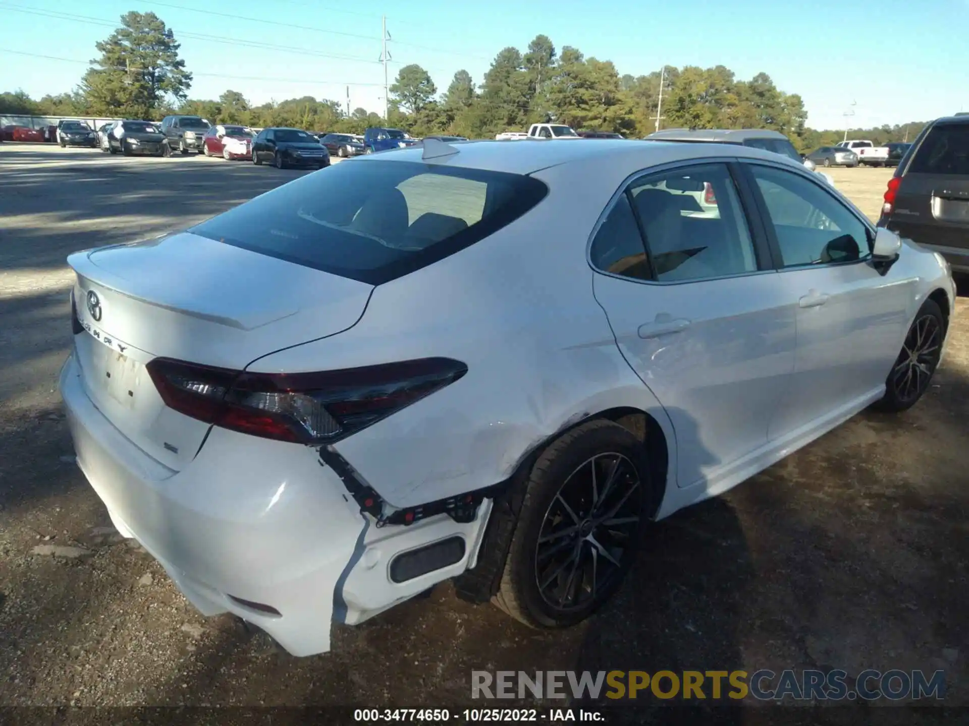 4 Photograph of a damaged car 4T1G11AK0MU434317 TOYOTA CAMRY 2021