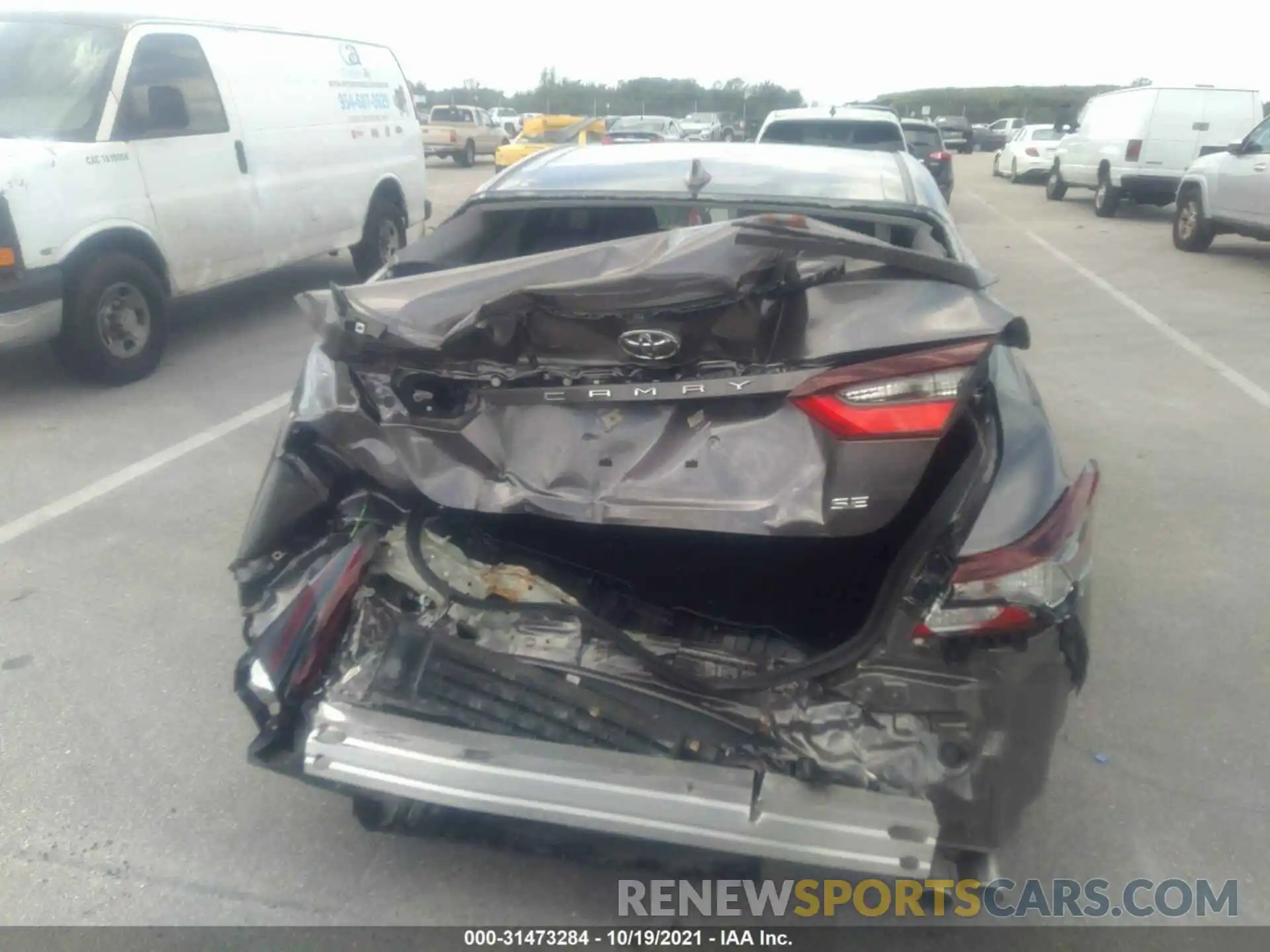 6 Photograph of a damaged car 4T1G11AK0MU434866 TOYOTA CAMRY 2021