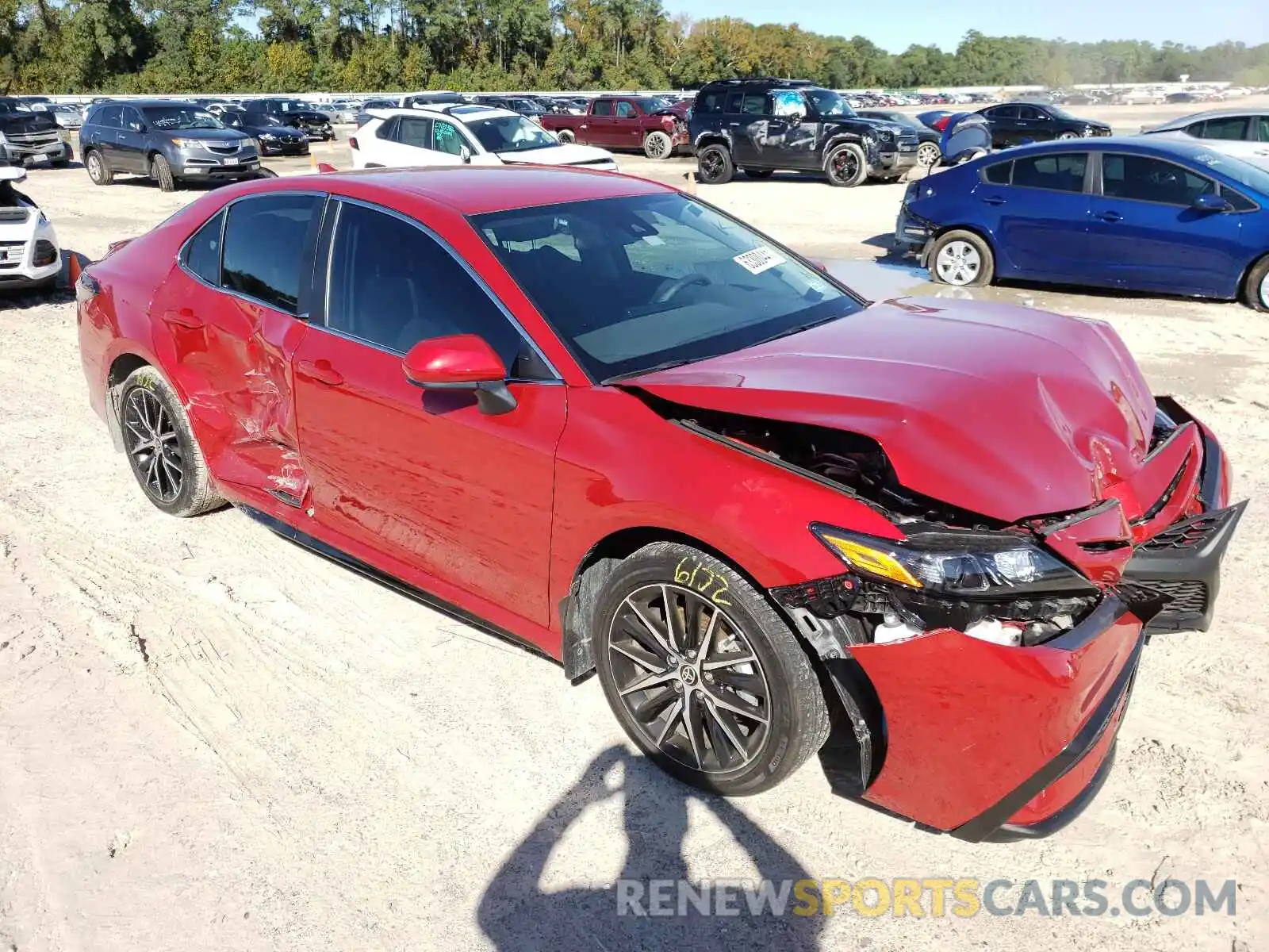 1 Photograph of a damaged car 4T1G11AK0MU440912 TOYOTA CAMRY 2021