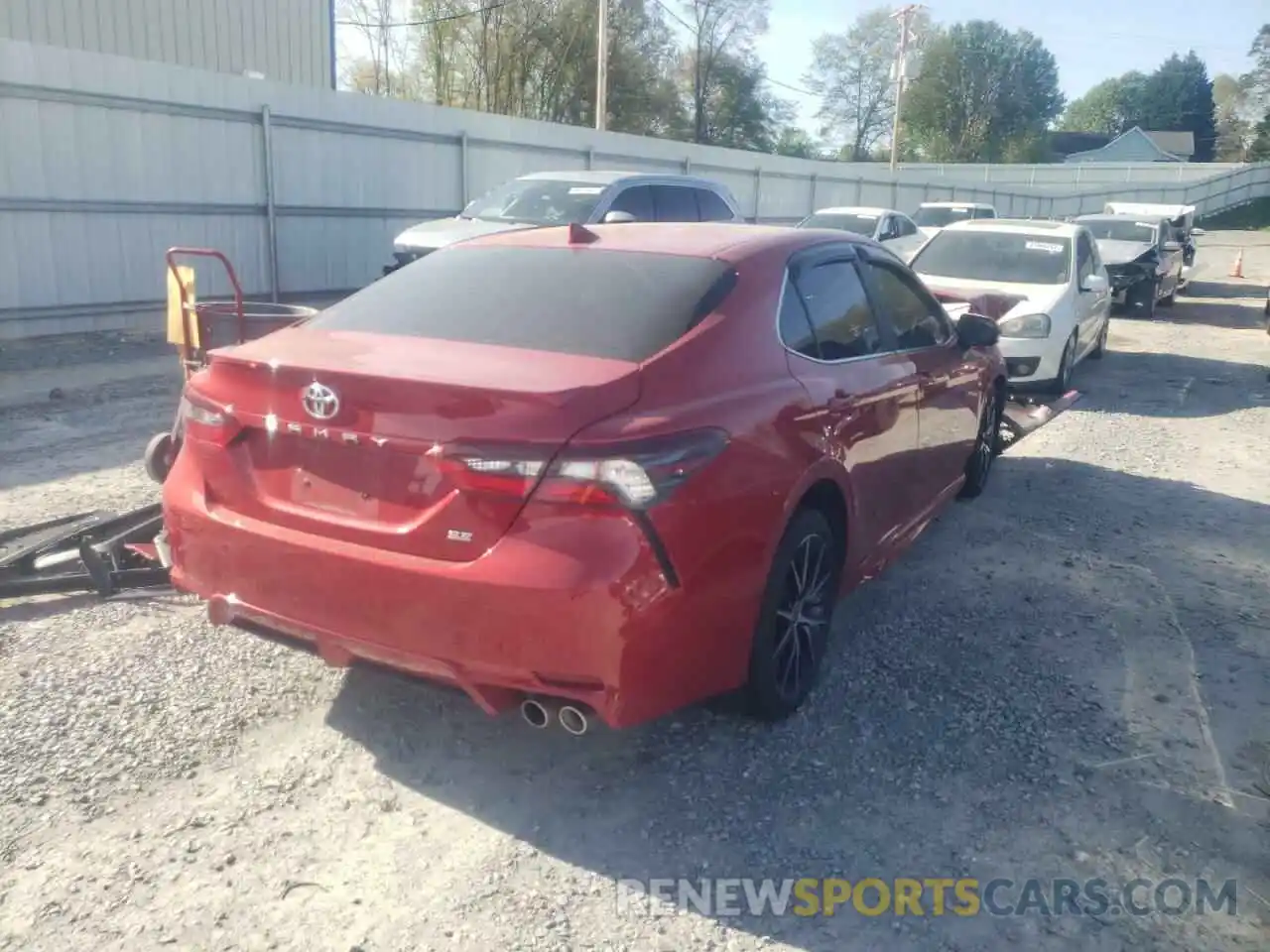 4 Photograph of a damaged car 4T1G11AK0MU441185 TOYOTA CAMRY 2021