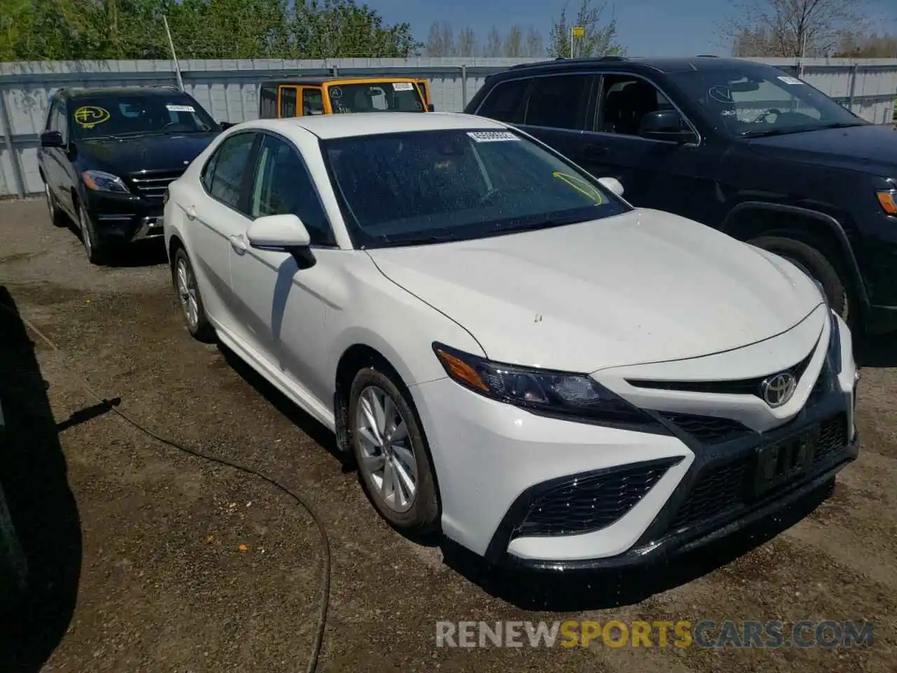 1 Photograph of a damaged car 4T1G11AK0MU453126 TOYOTA CAMRY 2021