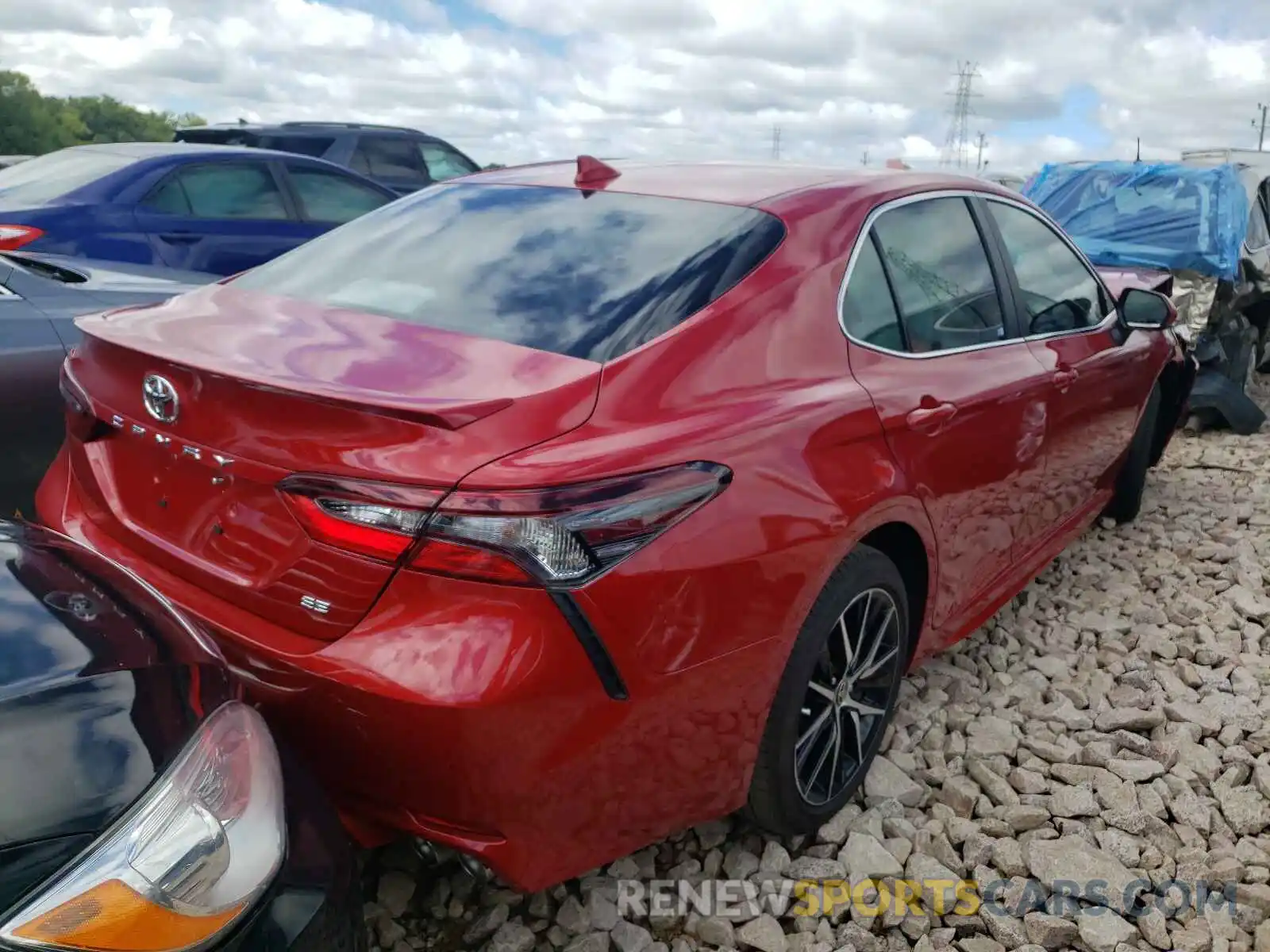 4 Photograph of a damaged car 4T1G11AK0MU453224 TOYOTA CAMRY 2021