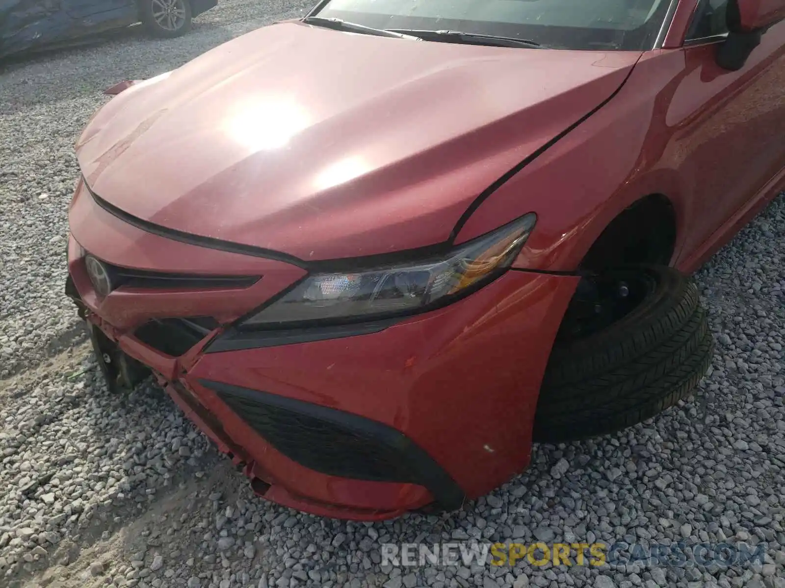 9 Photograph of a damaged car 4T1G11AK0MU453286 TOYOTA CAMRY 2021