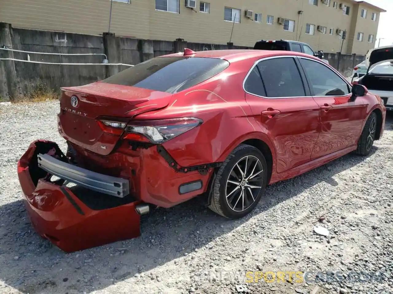 4 Photograph of a damaged car 4T1G11AK0MU459198 TOYOTA CAMRY 2021