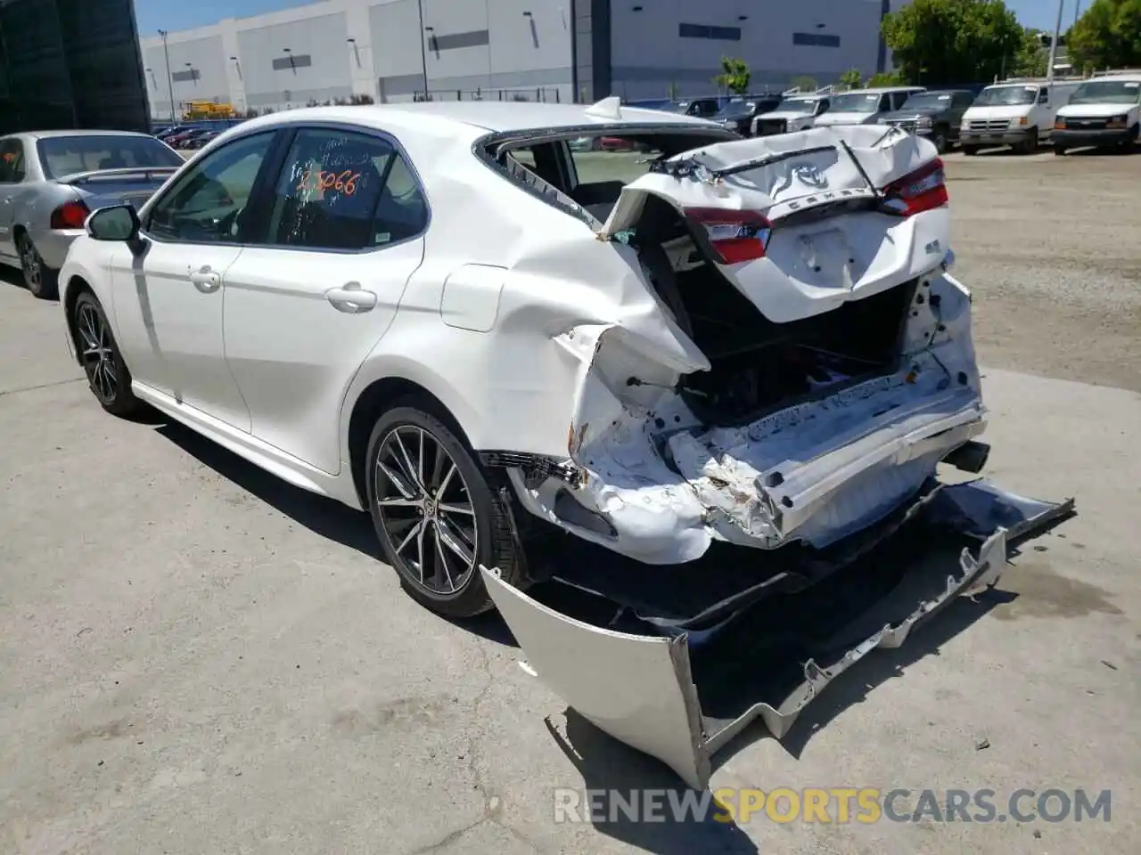 3 Photograph of a damaged car 4T1G11AK0MU467009 TOYOTA CAMRY 2021