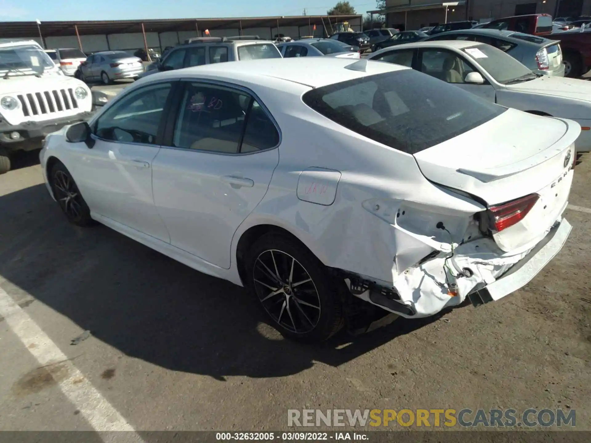 3 Photograph of a damaged car 4T1G11AK0MU469522 TOYOTA CAMRY 2021