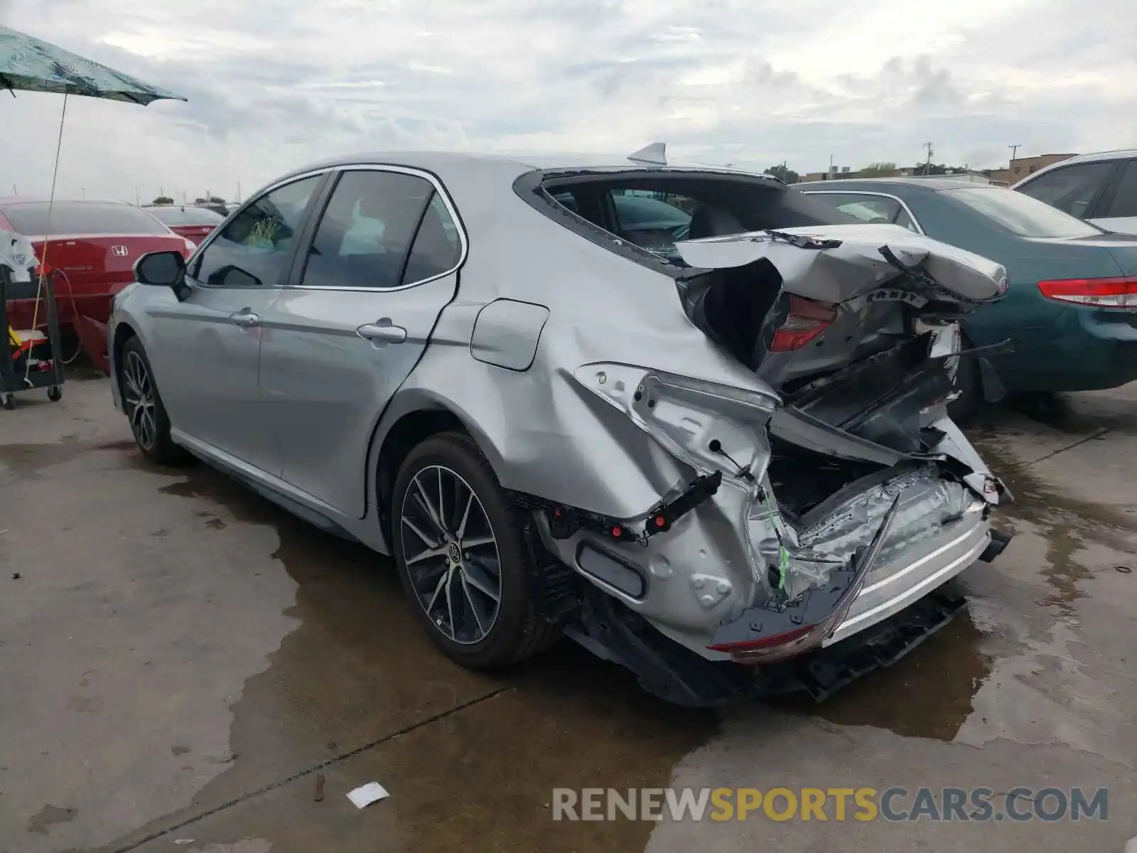 3 Photograph of a damaged car 4T1G11AK0MU472372 TOYOTA CAMRY 2021