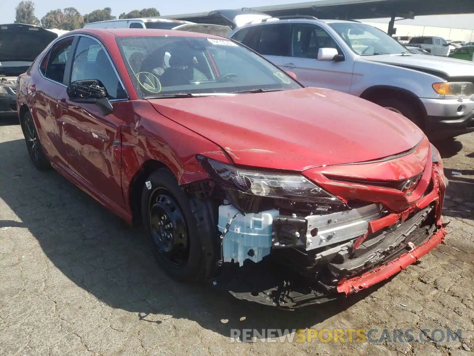 1 Photograph of a damaged car 4T1G11AK0MU472677 TOYOTA CAMRY 2021