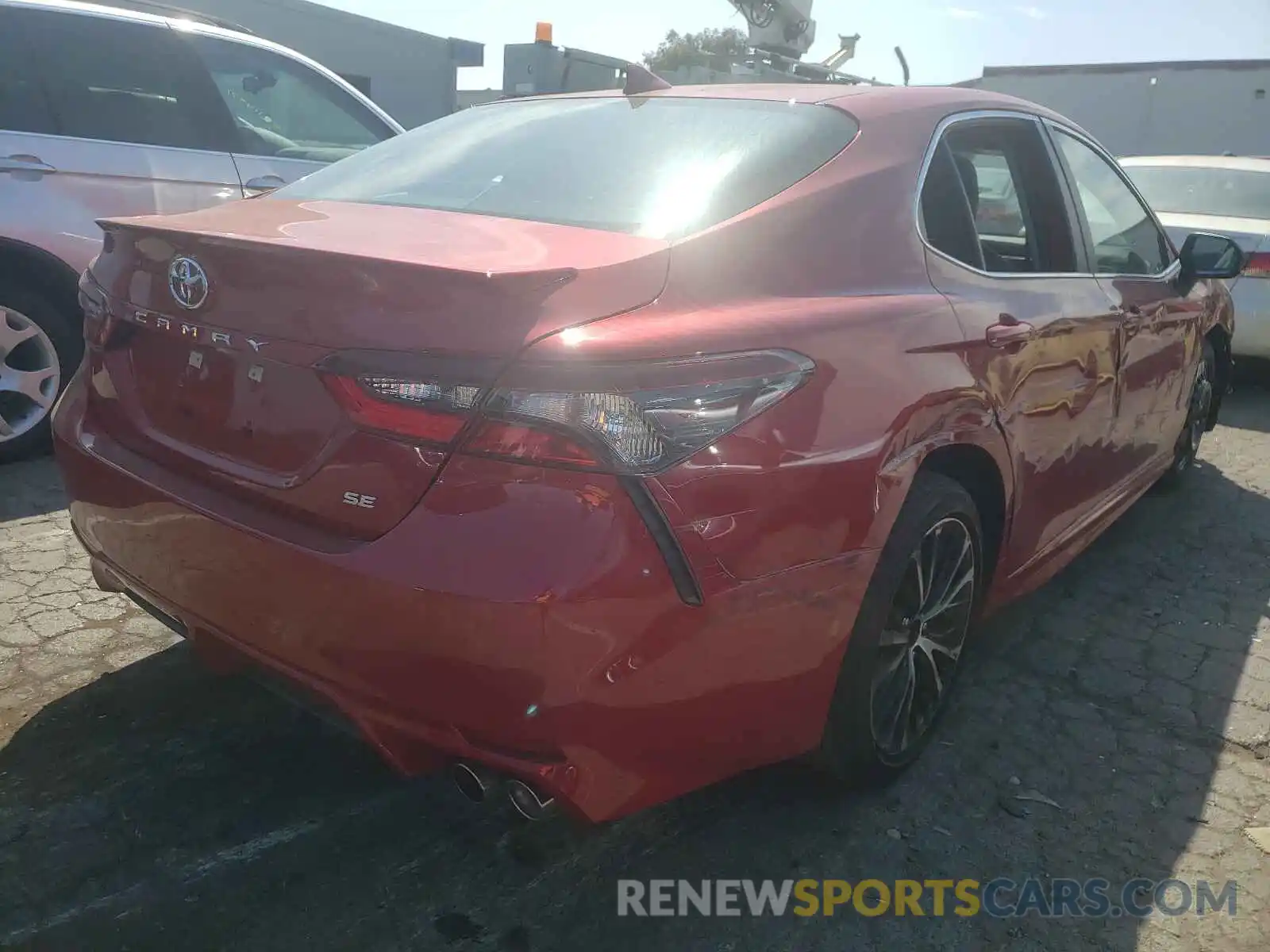 4 Photograph of a damaged car 4T1G11AK0MU472677 TOYOTA CAMRY 2021