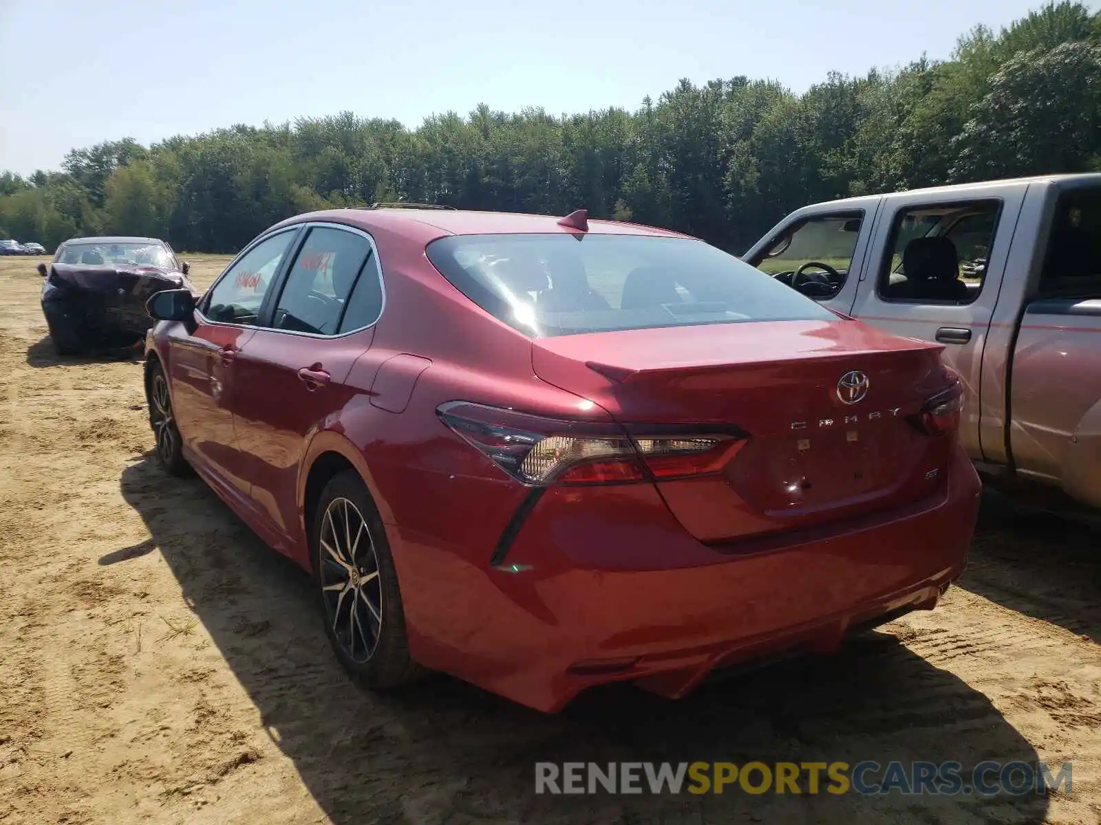 3 Photograph of a damaged car 4T1G11AK0MU476356 TOYOTA CAMRY 2021