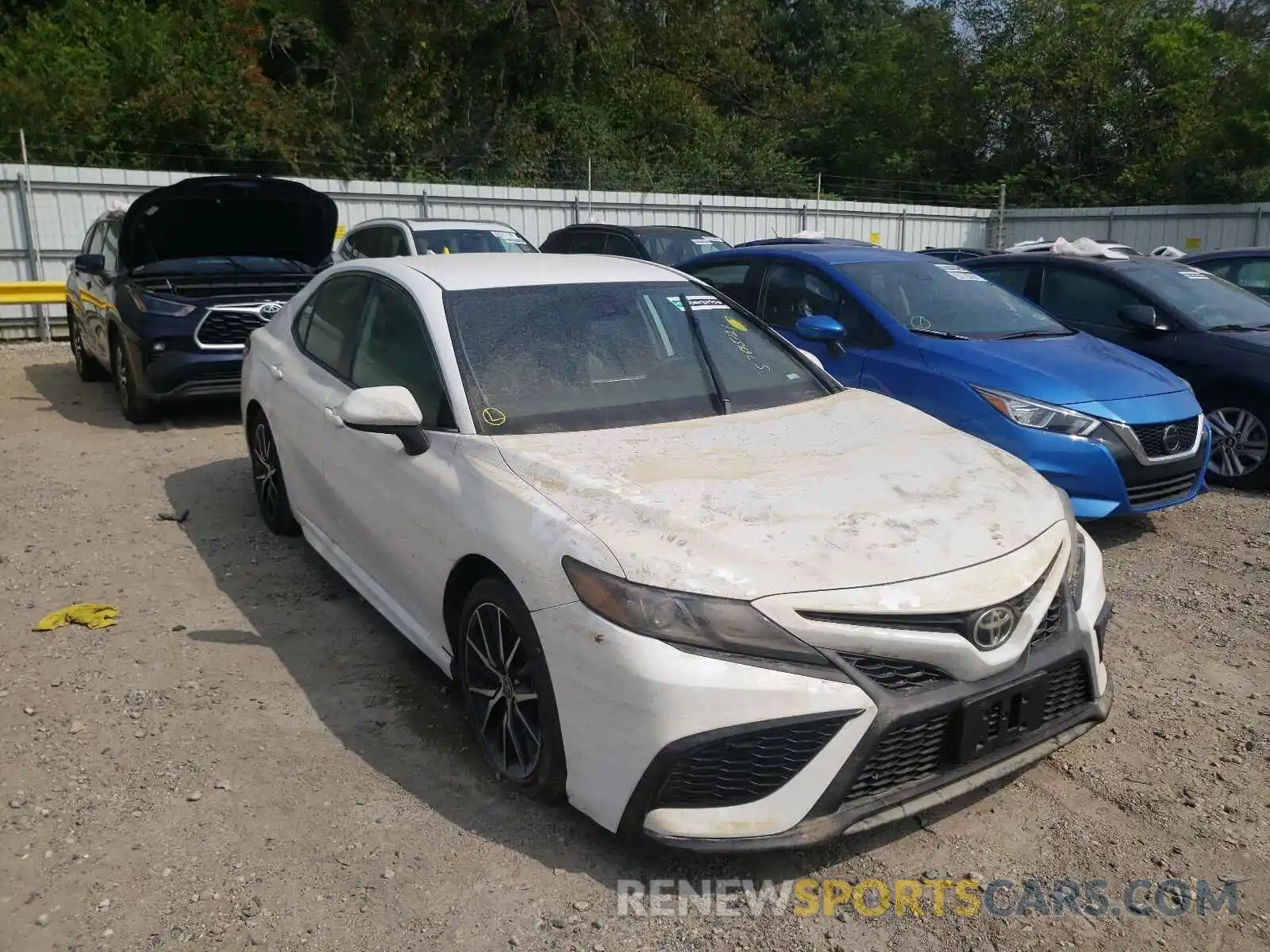 1 Photograph of a damaged car 4T1G11AK0MU512739 TOYOTA CAMRY 2021