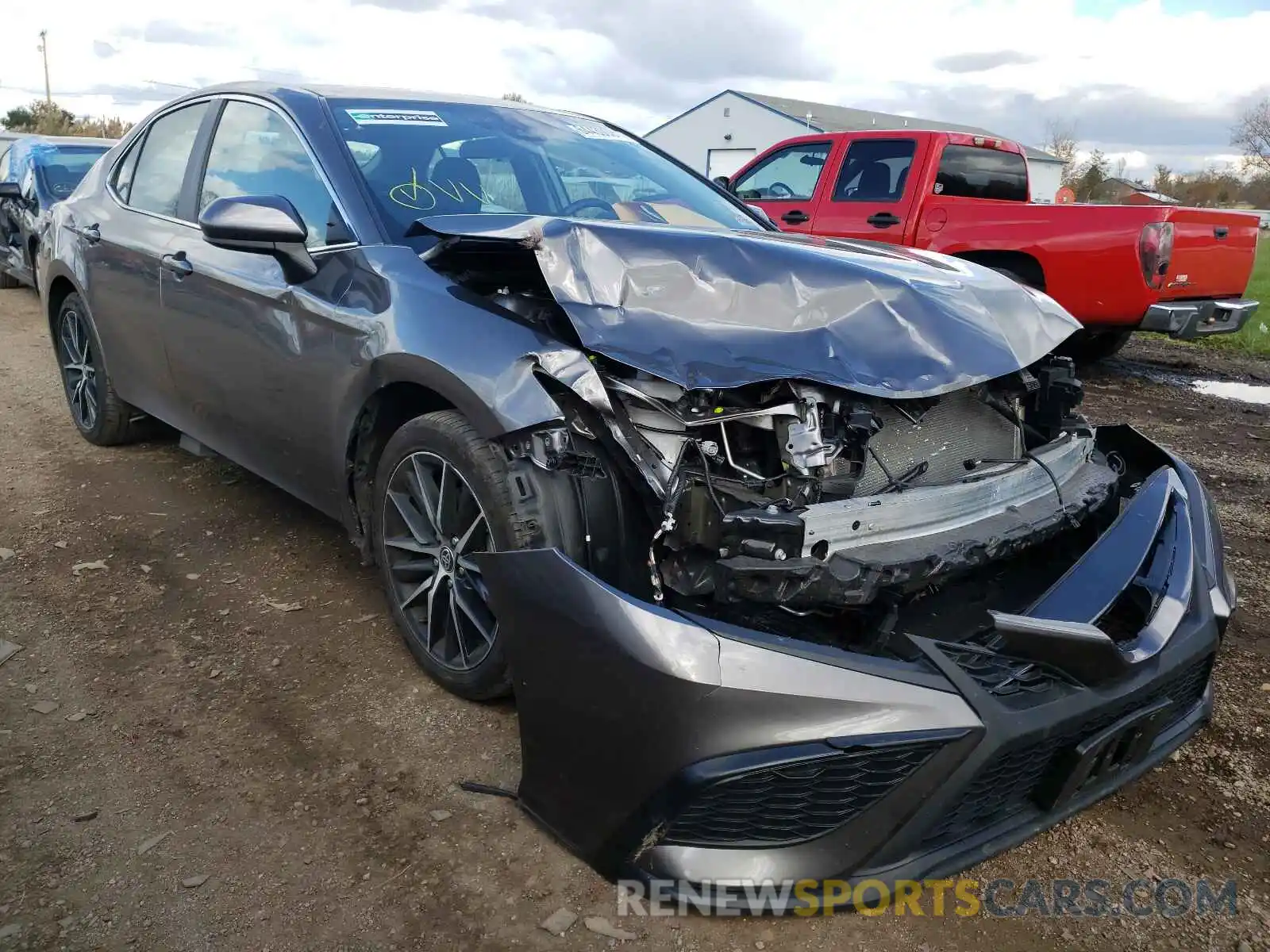 1 Photograph of a damaged car 4T1G11AK0MU518900 TOYOTA CAMRY 2021