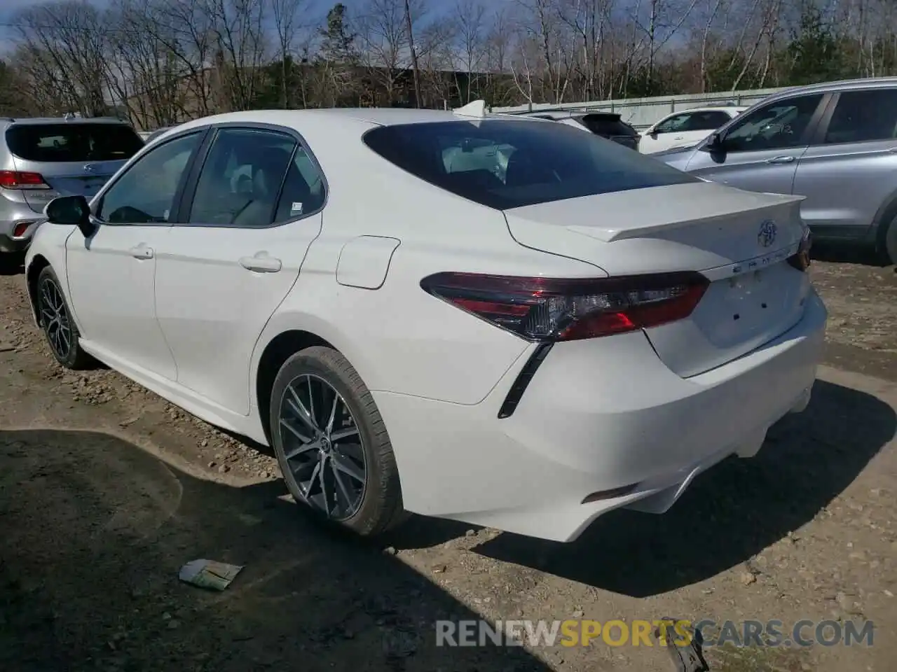 3 Photograph of a damaged car 4T1G11AK0MU542484 TOYOTA CAMRY 2021