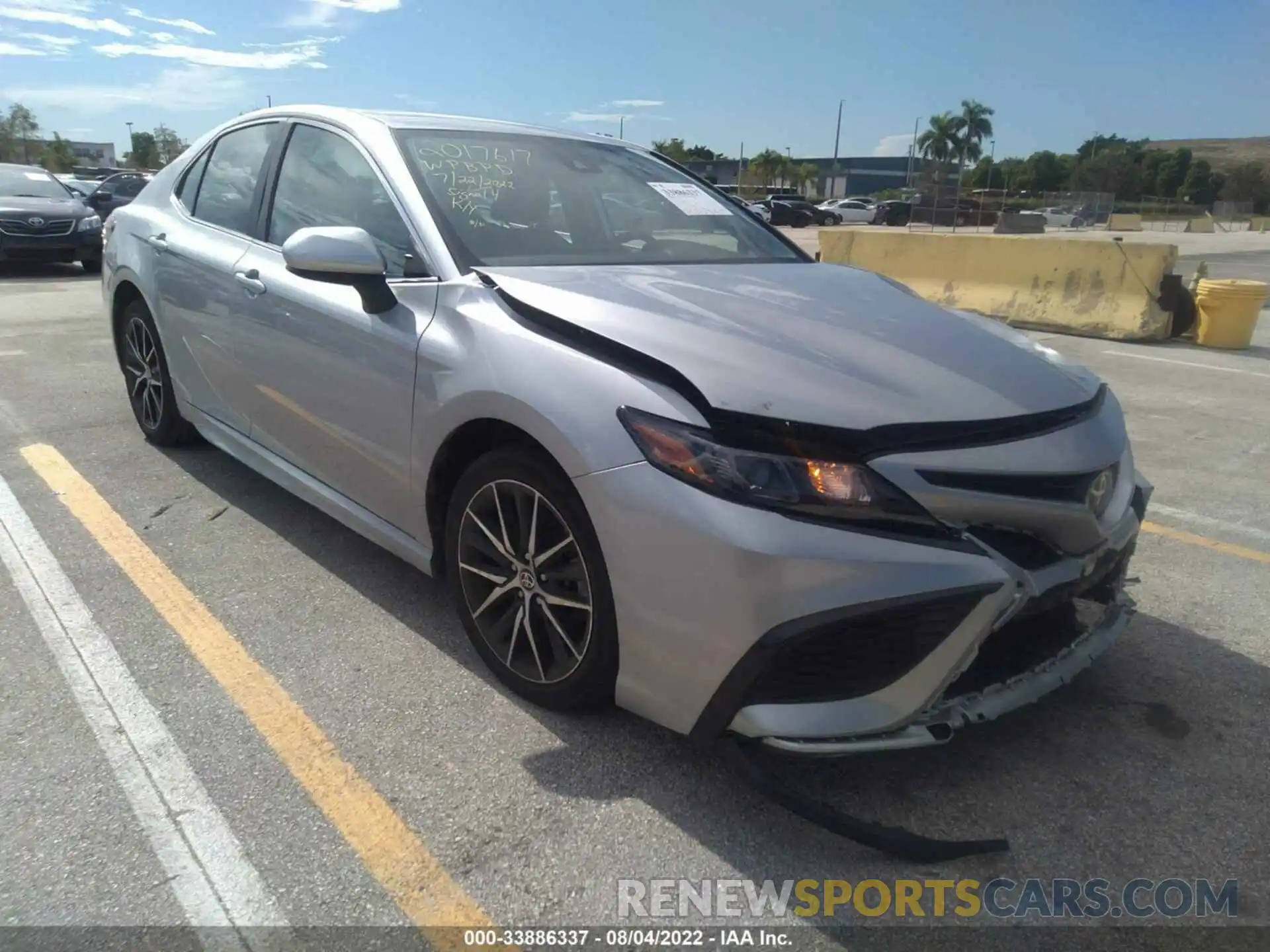 1 Photograph of a damaged car 4T1G11AK0MU549306 TOYOTA CAMRY 2021