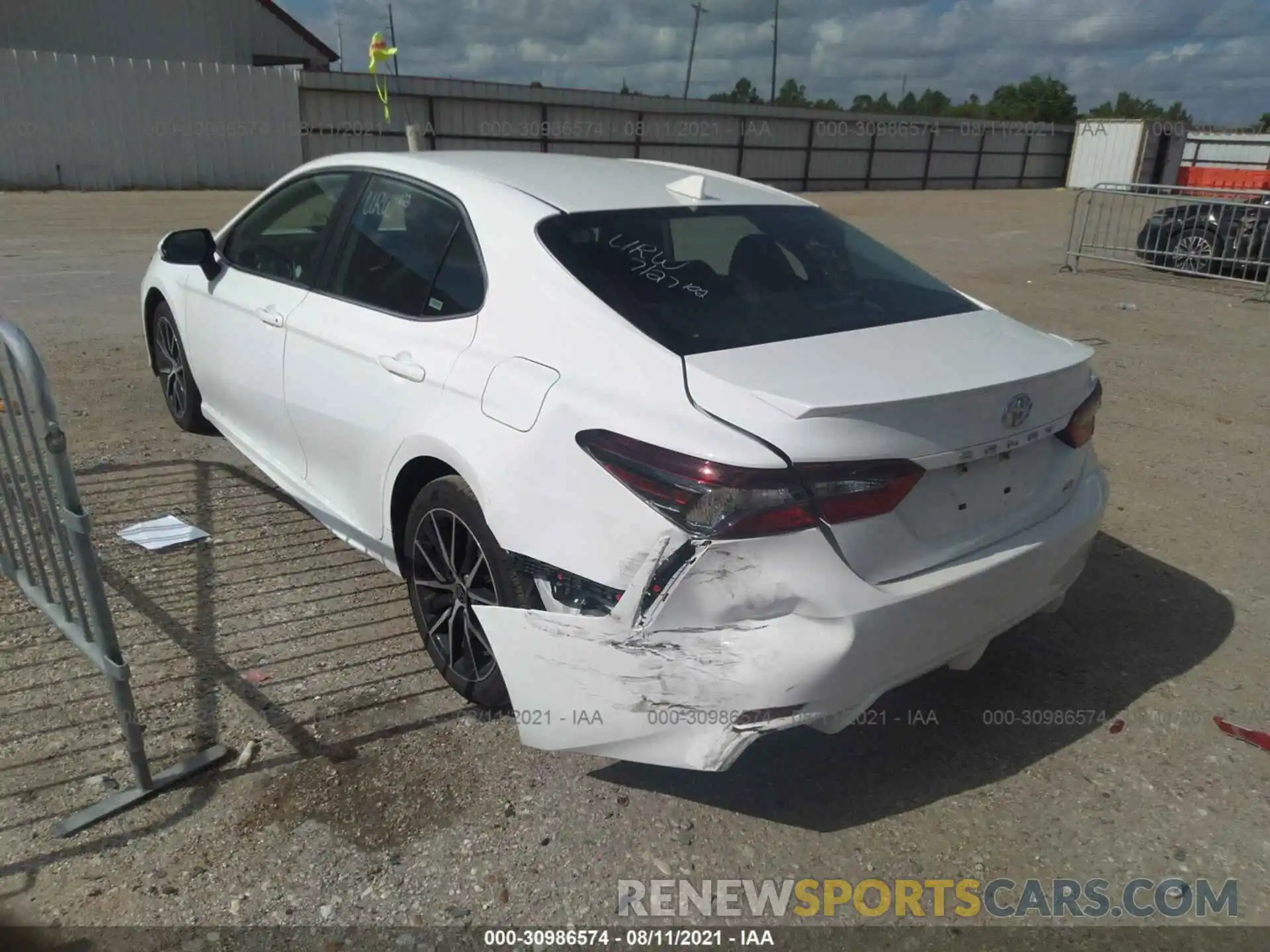 3 Photograph of a damaged car 4T1G11AK0MU553601 TOYOTA CAMRY 2021