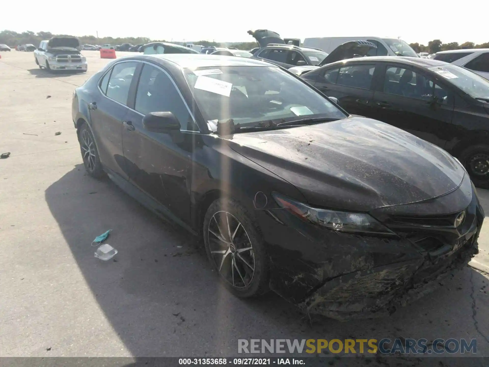 1 Photograph of a damaged car 4T1G11AK0MU558572 TOYOTA CAMRY 2021