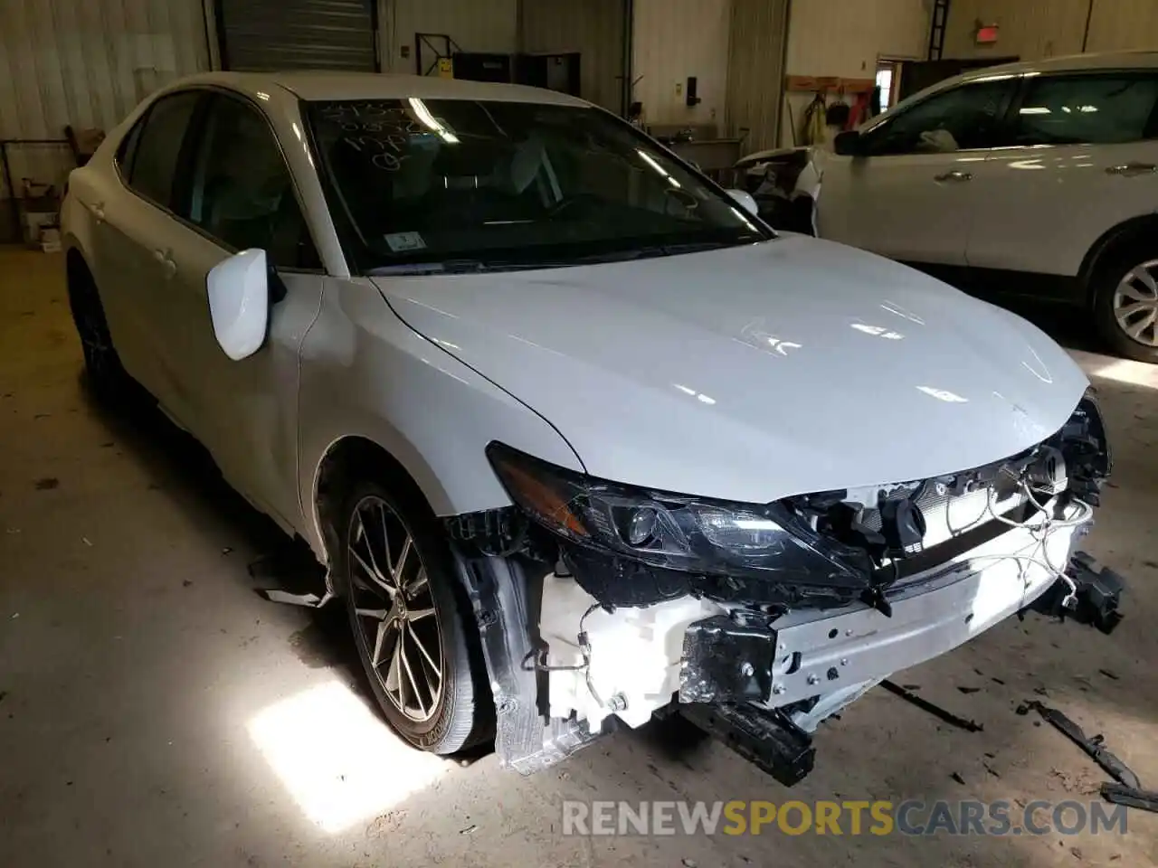 1 Photograph of a damaged car 4T1G11AK0MU558846 TOYOTA CAMRY 2021