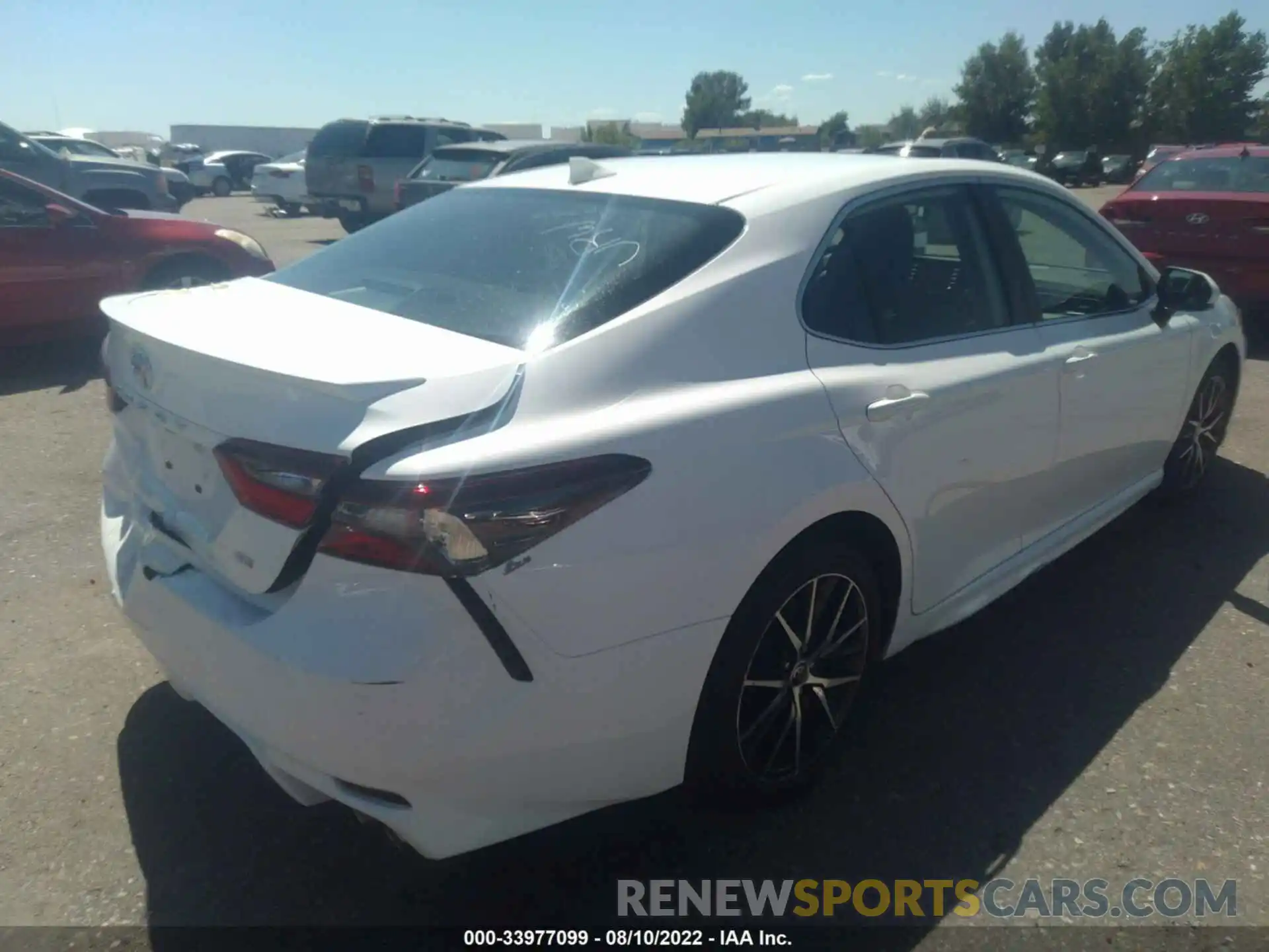 4 Photograph of a damaged car 4T1G11AK0MU593242 TOYOTA CAMRY 2021