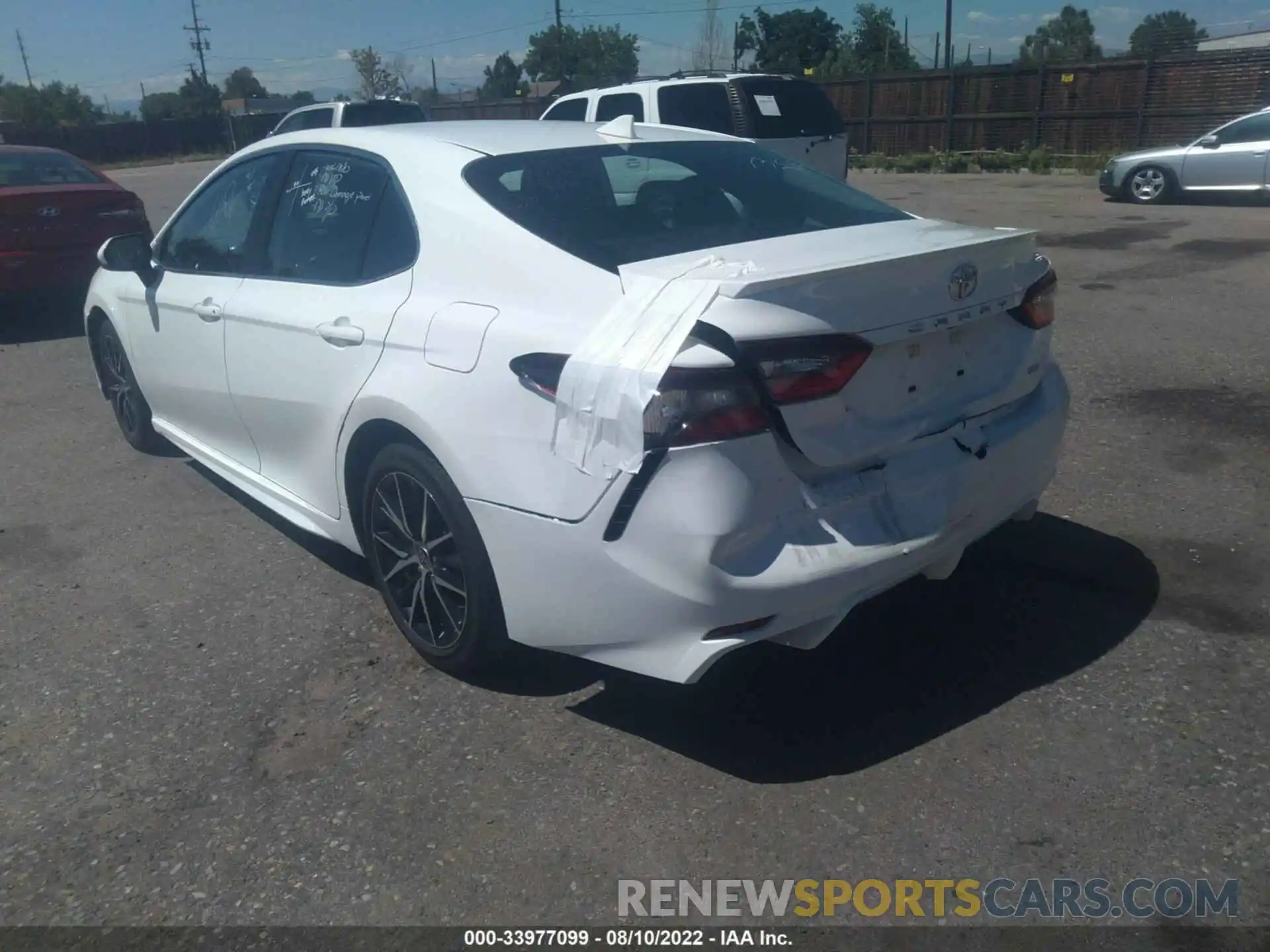 6 Photograph of a damaged car 4T1G11AK0MU593242 TOYOTA CAMRY 2021