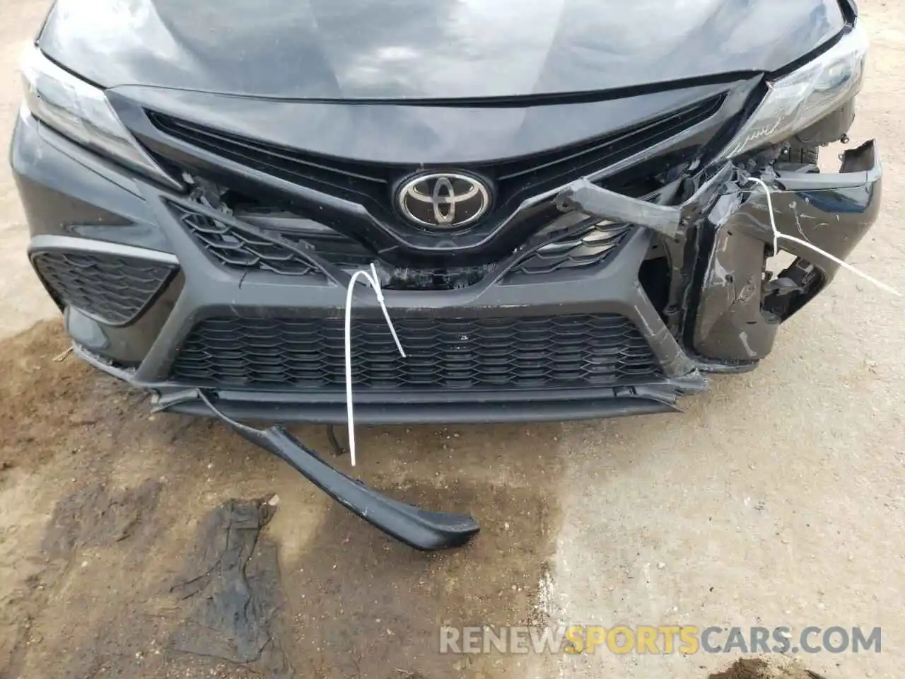 9 Photograph of a damaged car 4T1G11AK0MU599297 TOYOTA CAMRY 2021