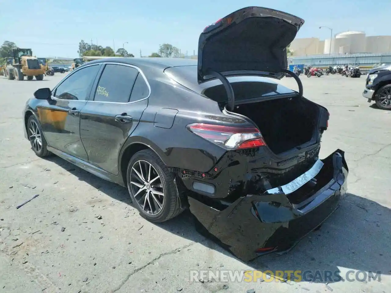 3 Photograph of a damaged car 4T1G11AK0MU601601 TOYOTA CAMRY 2021